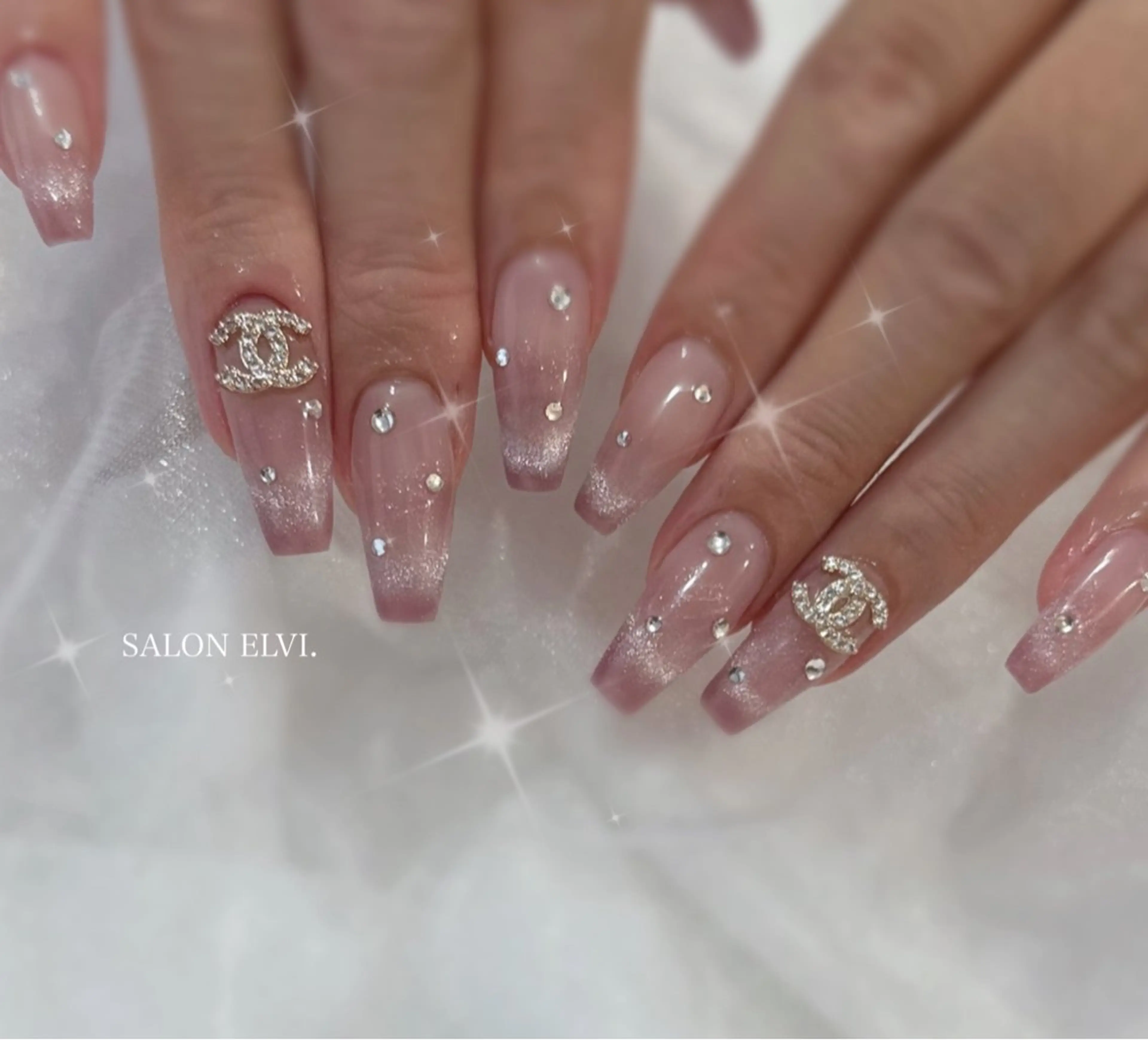 ネイル SALON ELVI.のネイルデザイン