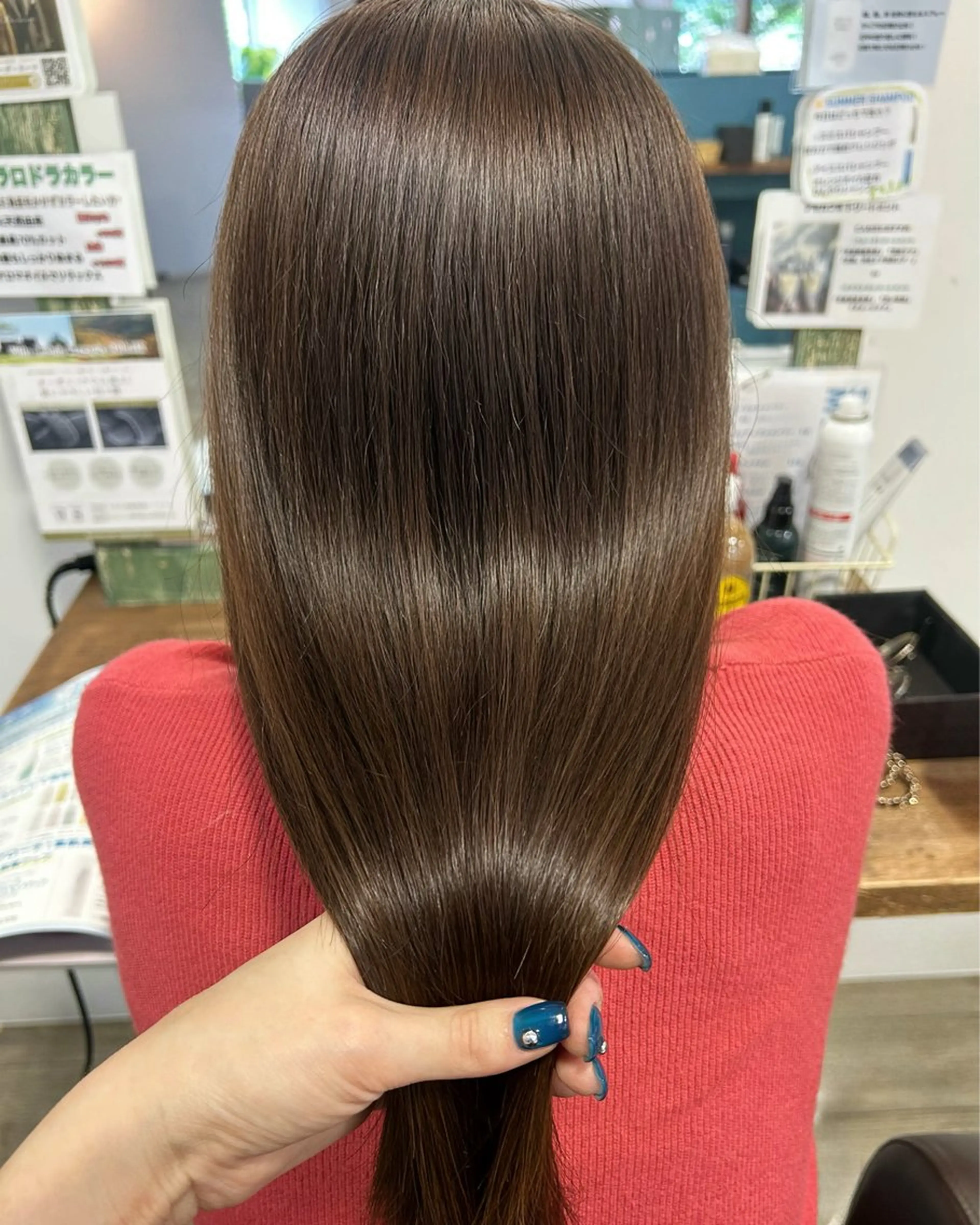 ロング カラー ヘアカラー トリートメント 拝頭　奈枝 Beretのヘアスタイル