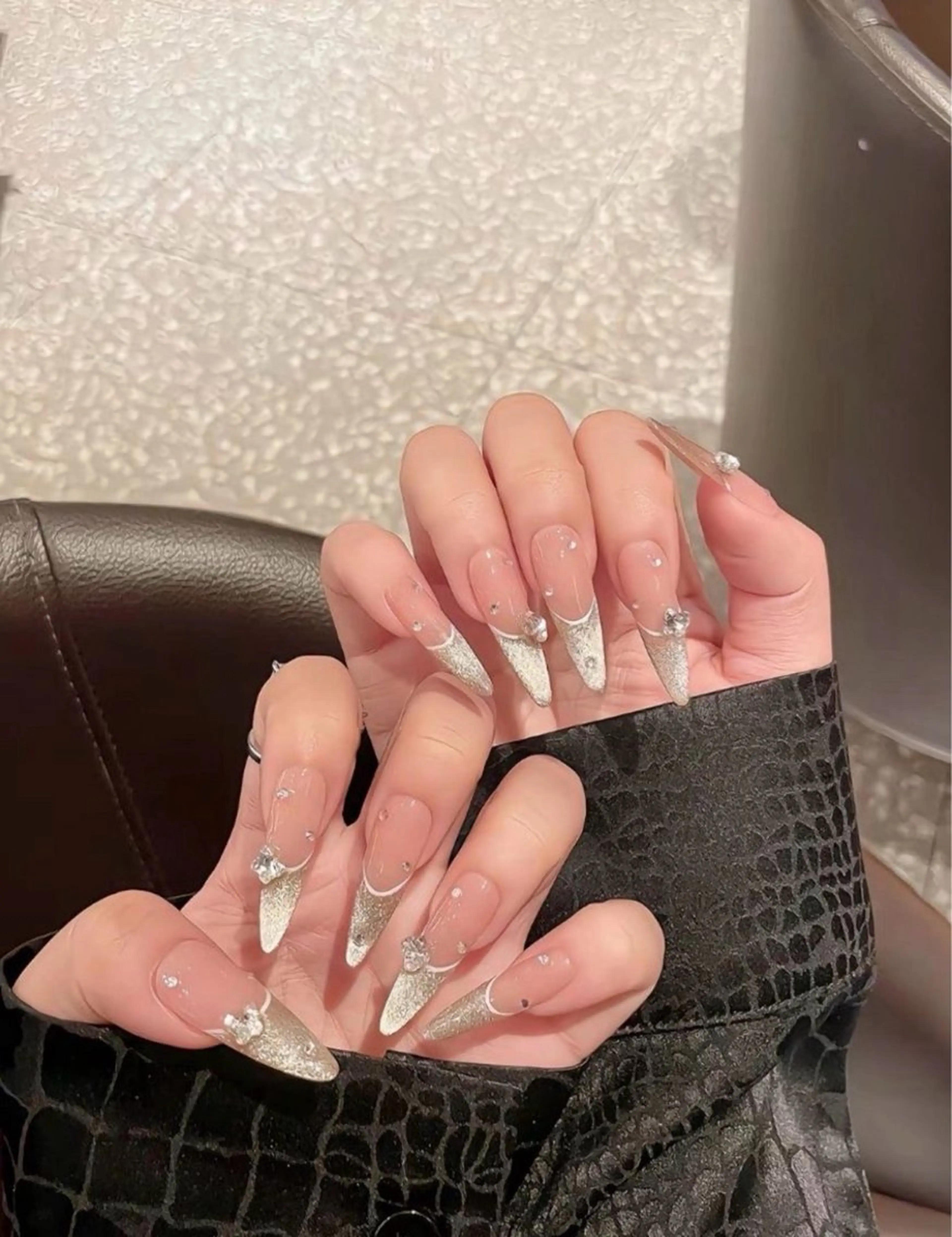 カラー グラデーションカラー ピンクカラー ハンドネイル AIN Nailのネイルデザイン