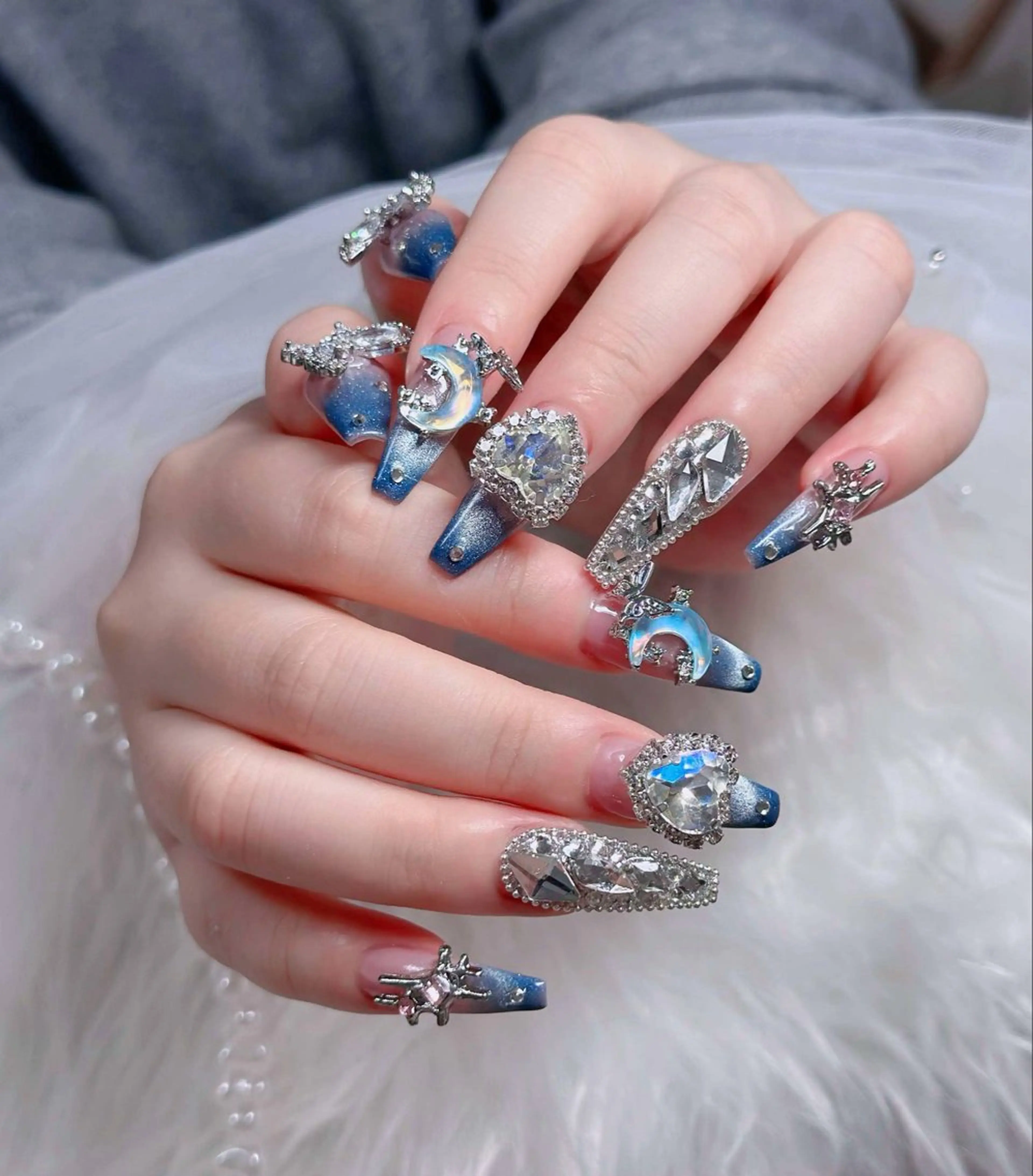 ネイル フレンチネイル ジェルネイル ガラスフレンチ ハロウィン ハート ハンドネイル H.baby Nail Salonのネイルデザイン