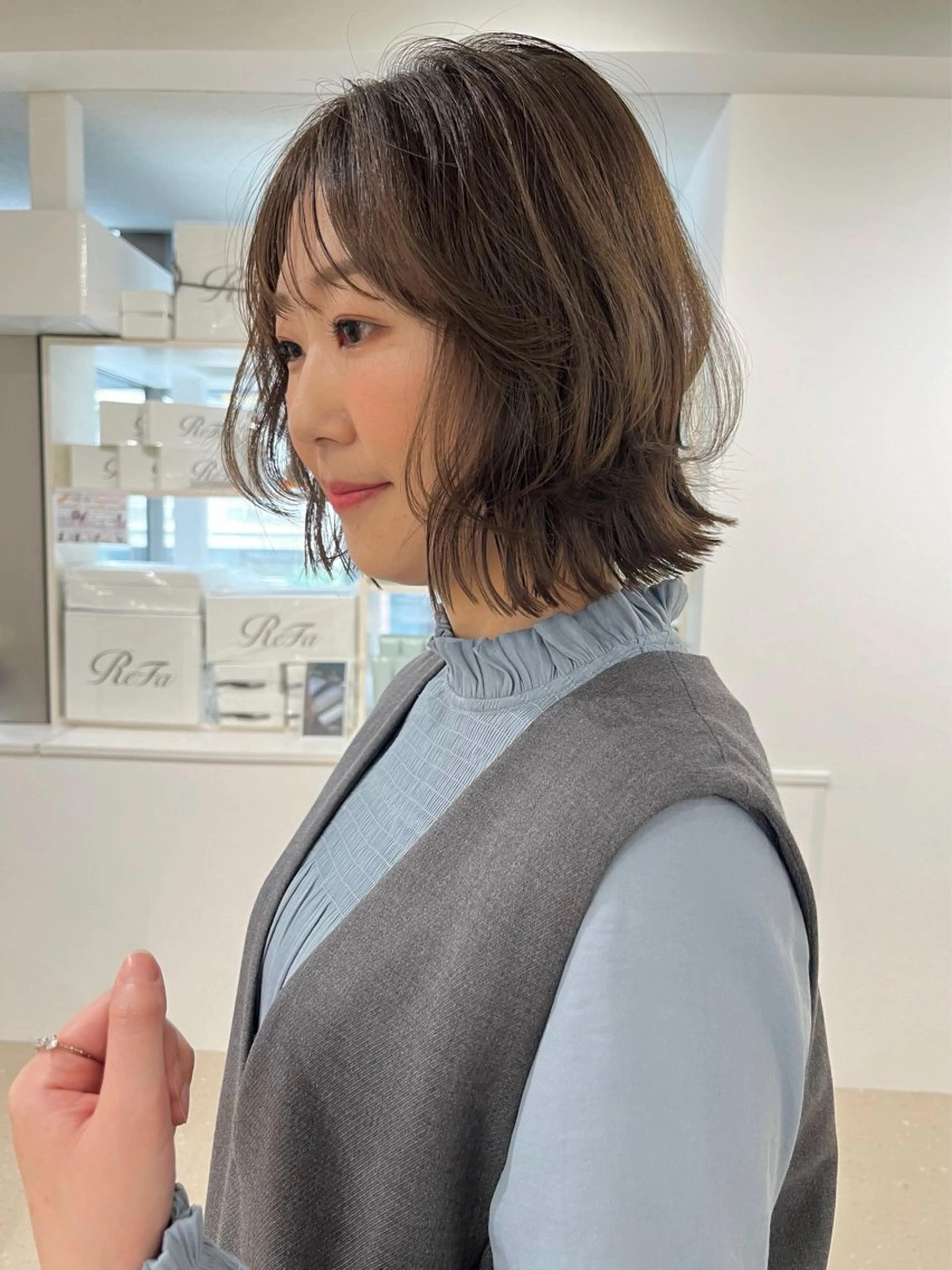 ミディアム 箱崎 凪沙のヘアスタイル