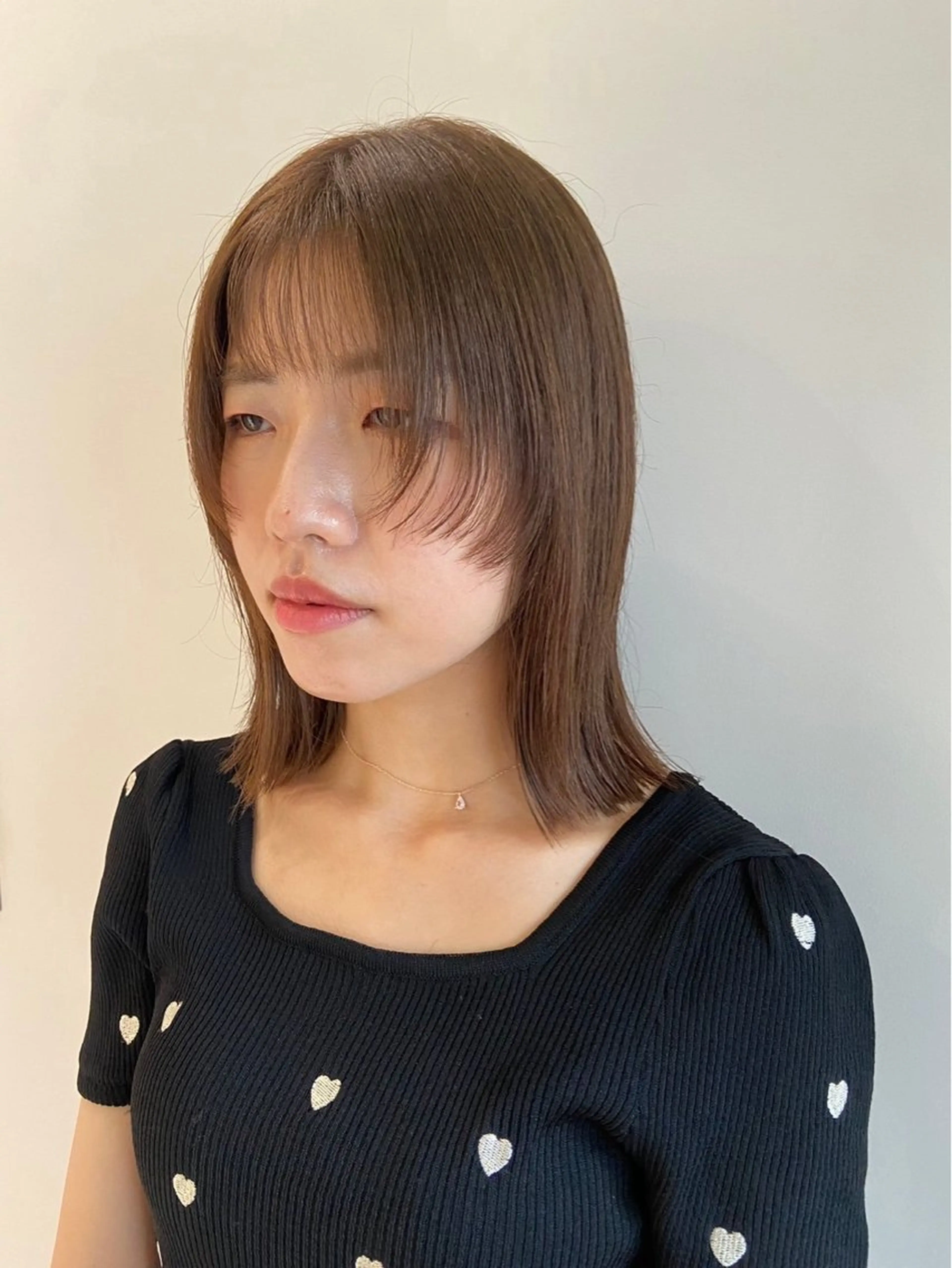 ミディアム アオイ/透明感カラー レイヤー🌙のヘアスタイル