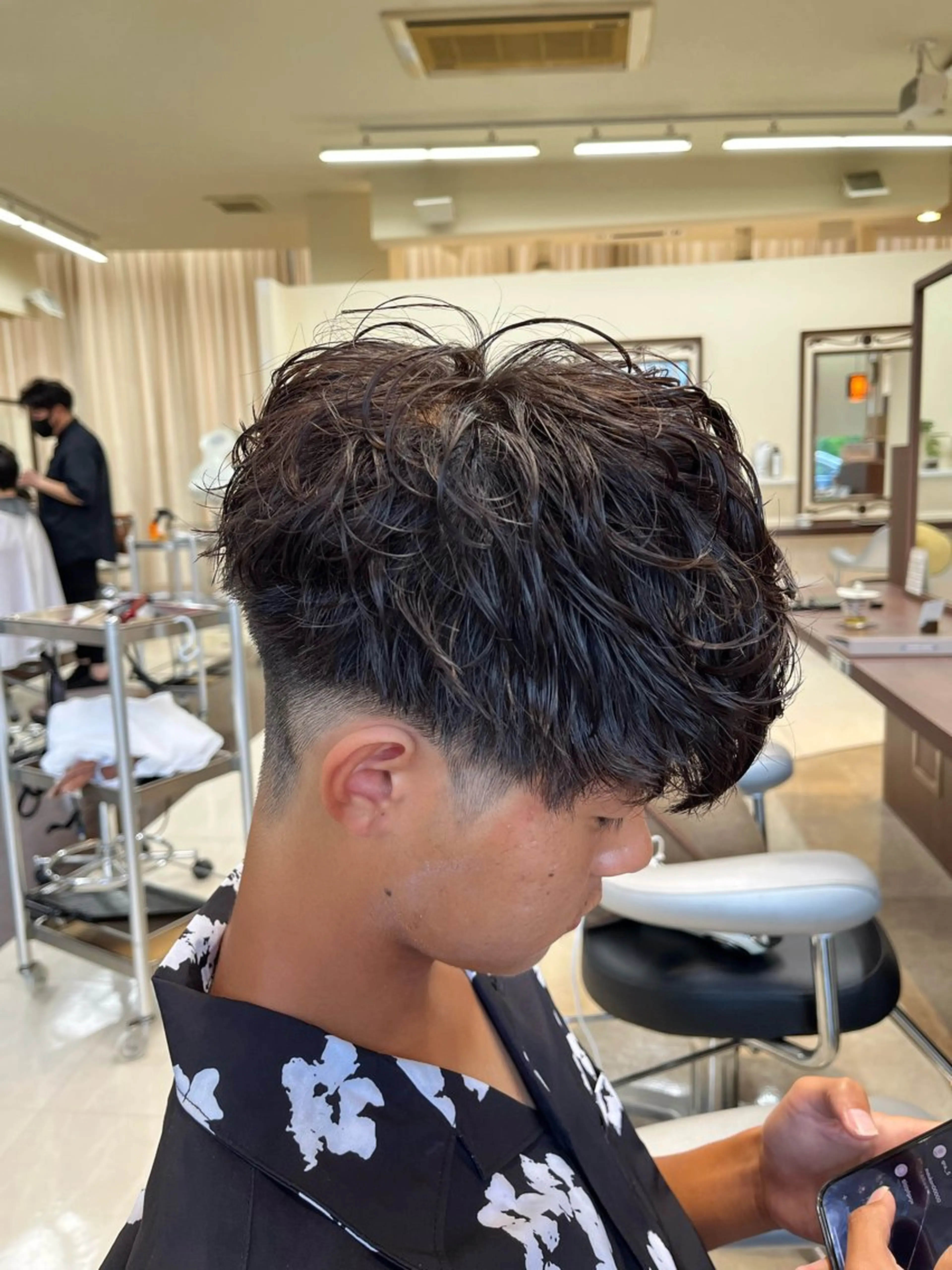 ショート パーマ メンズ スペインカール 🧊メンズ特化🧊 高木航希のヘアスタイル