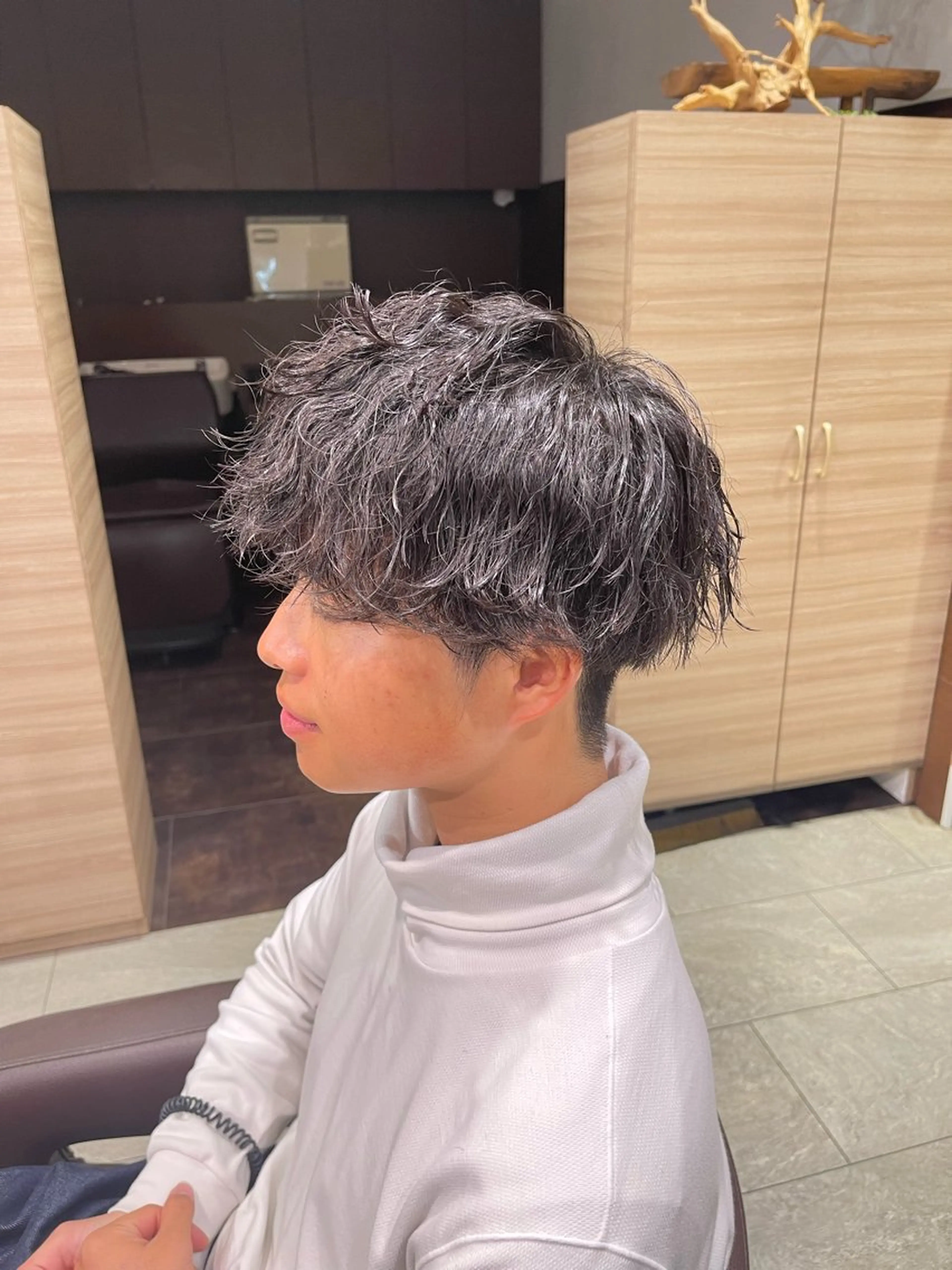 メンズ カット パーマ トリートメント ヘッドスパ 髪質改善/艶カラー /井上華のヘアスタイル