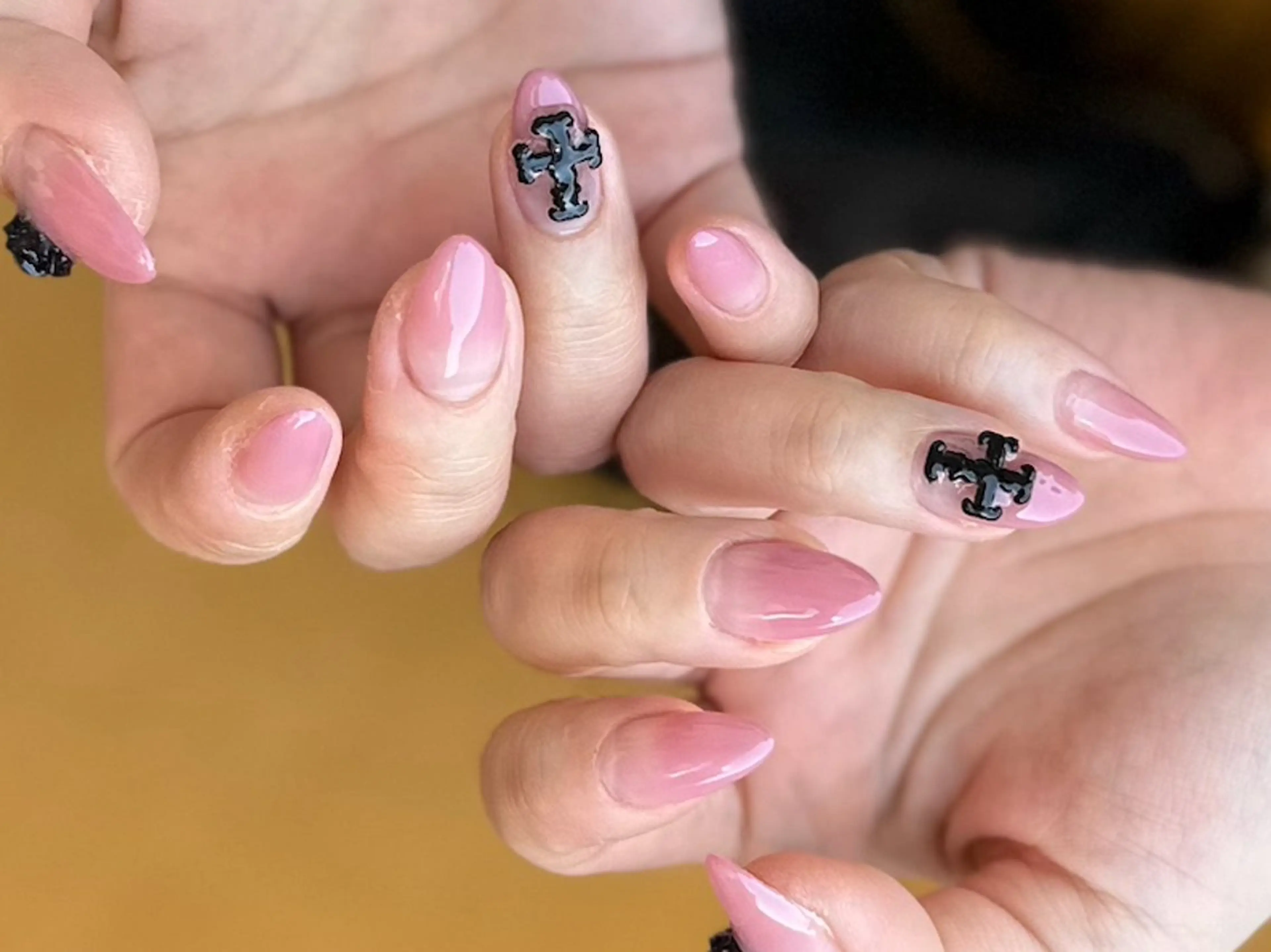 ネイル 新山 聖のネイルデザイン