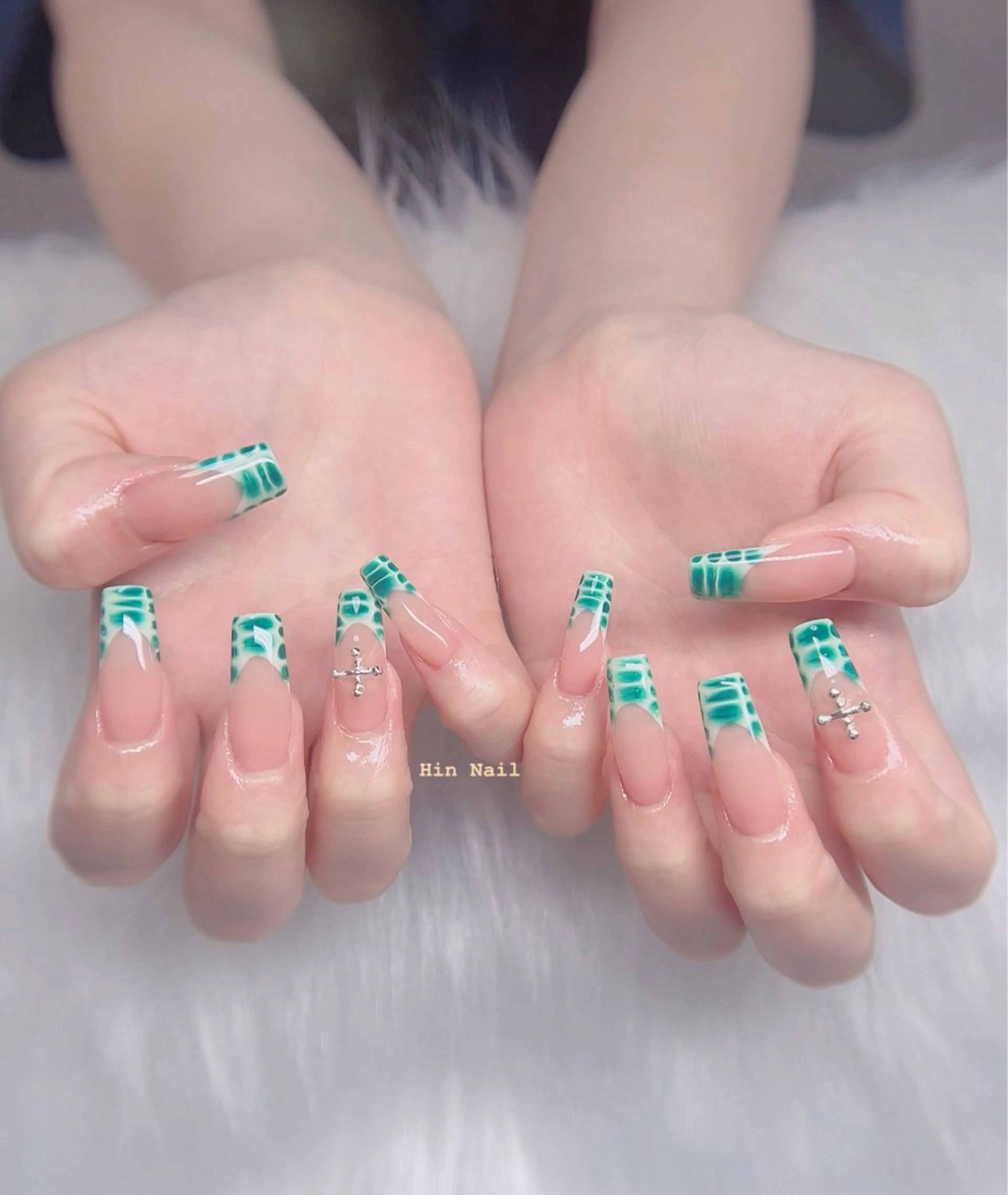 ネイル ハンドネイル HIN NAILのネイルデザイン
