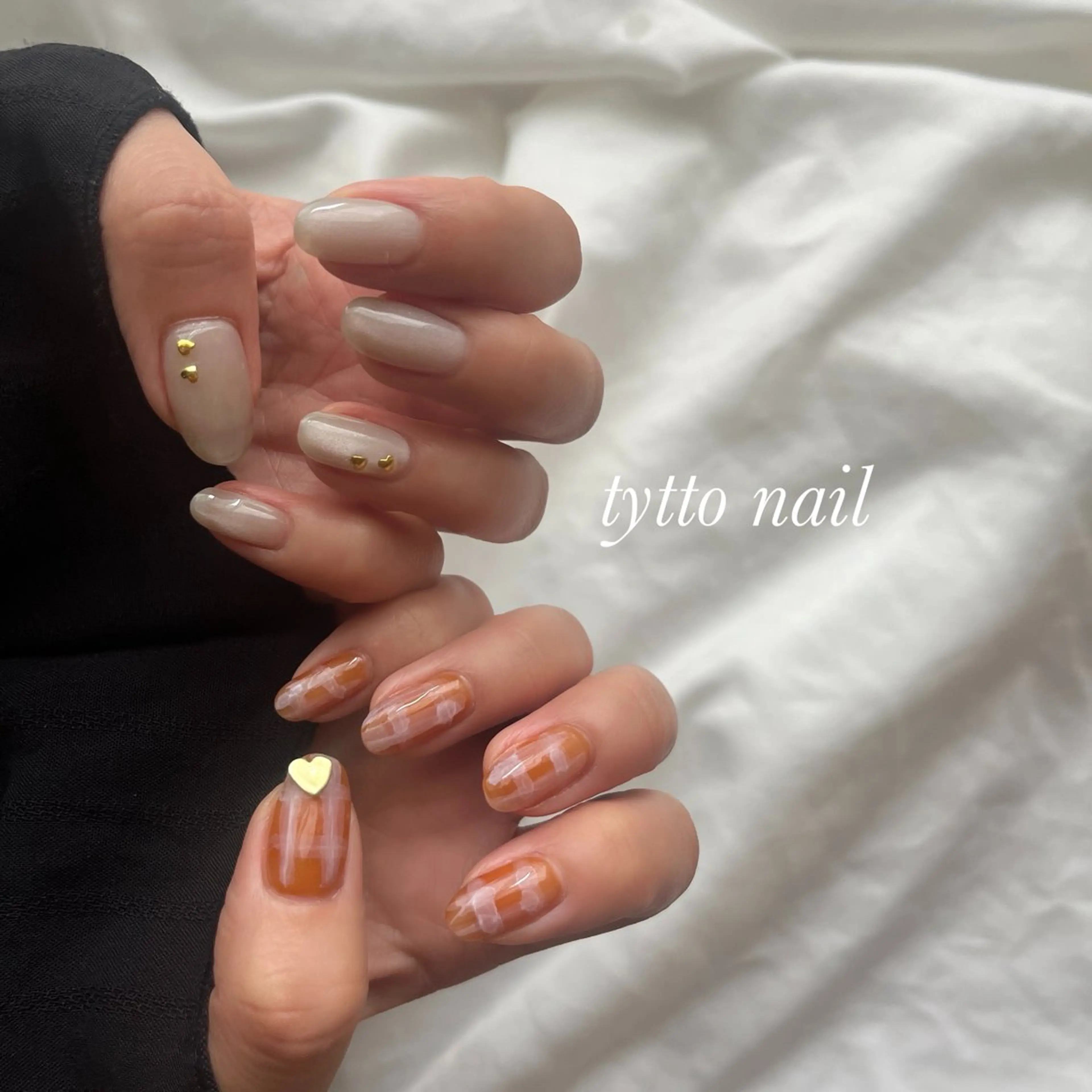 ネイル ゴールド ハート キラキラネイル 韓国ネイル マグネットネイル ハンドネイル tytto nail ❤︎‪‪eri‪‪のネイルデザイン