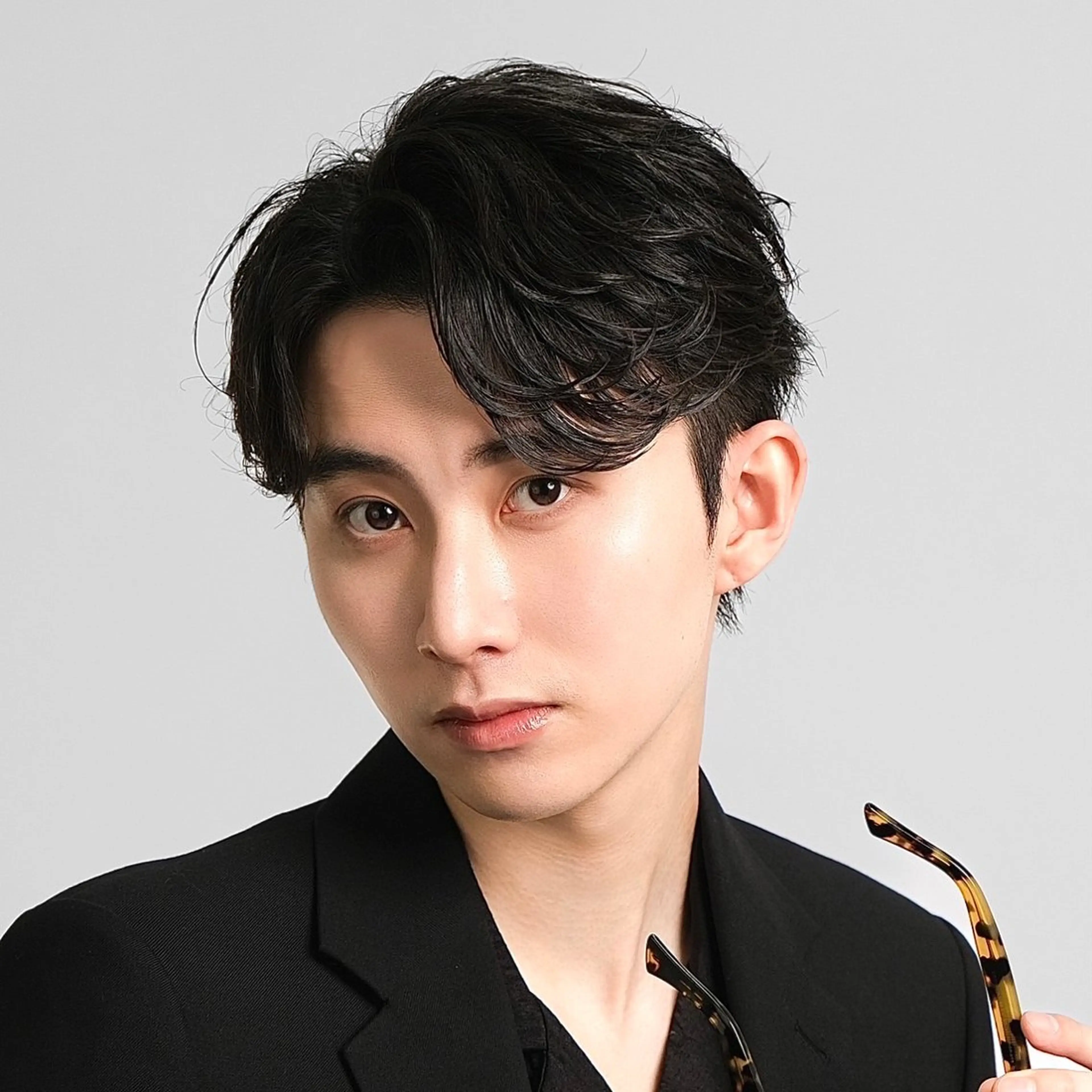 ショート カラー エクステ・レイヤ ーカット松下宗翔のヘアスタイル