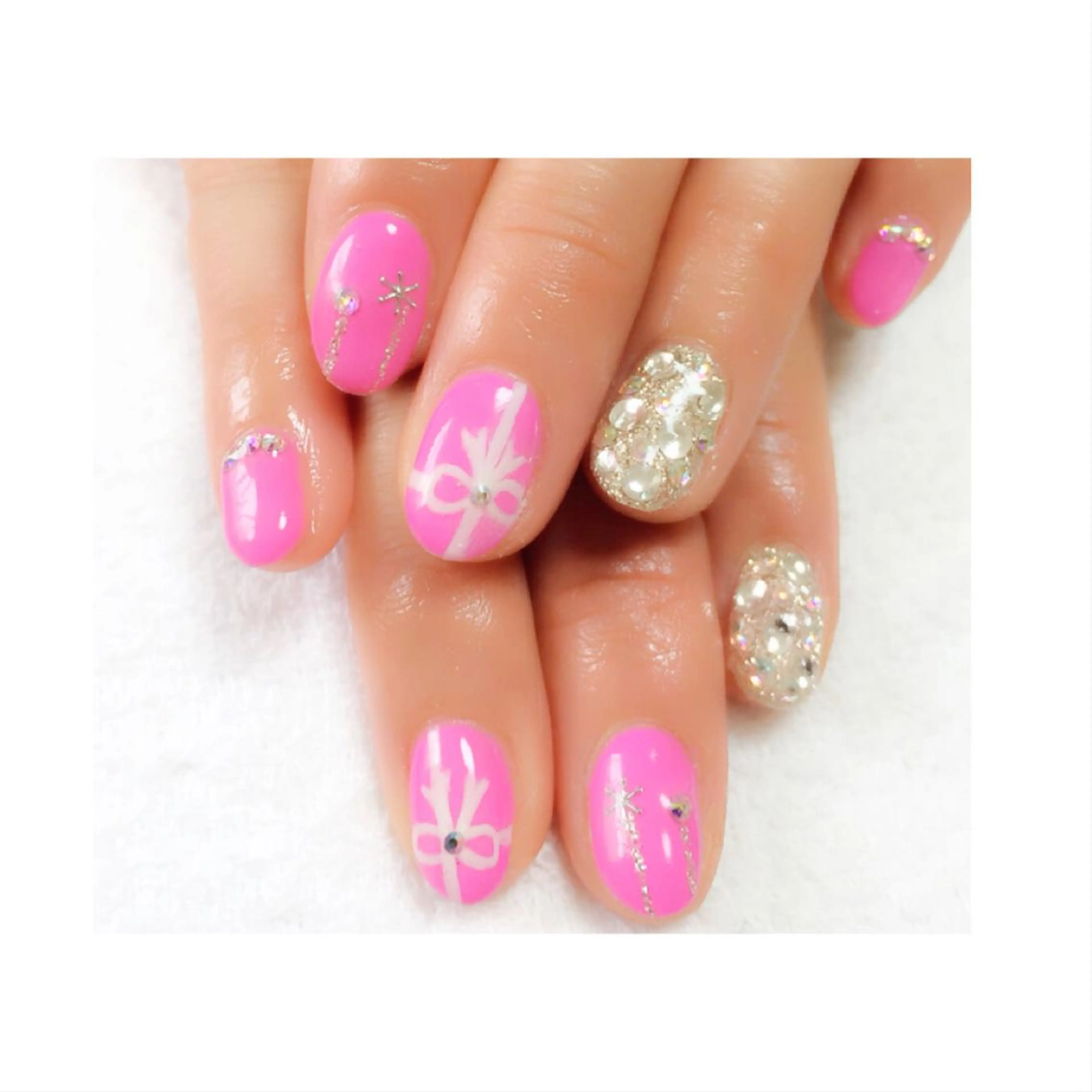 ネイル ピンク 本格派エステ ハピスリーのエステ・リラクイメージ