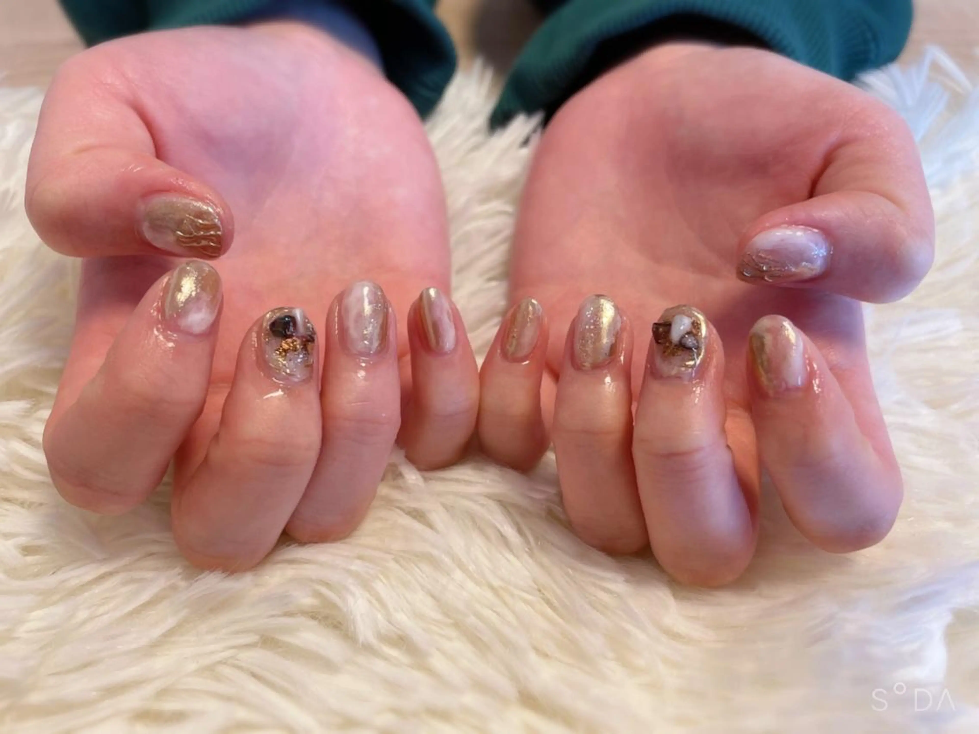 ネイル 成人式 ニュアンスネイル Betty❤︎ ネイル＆よもぎ蒸しのネイルデザイン