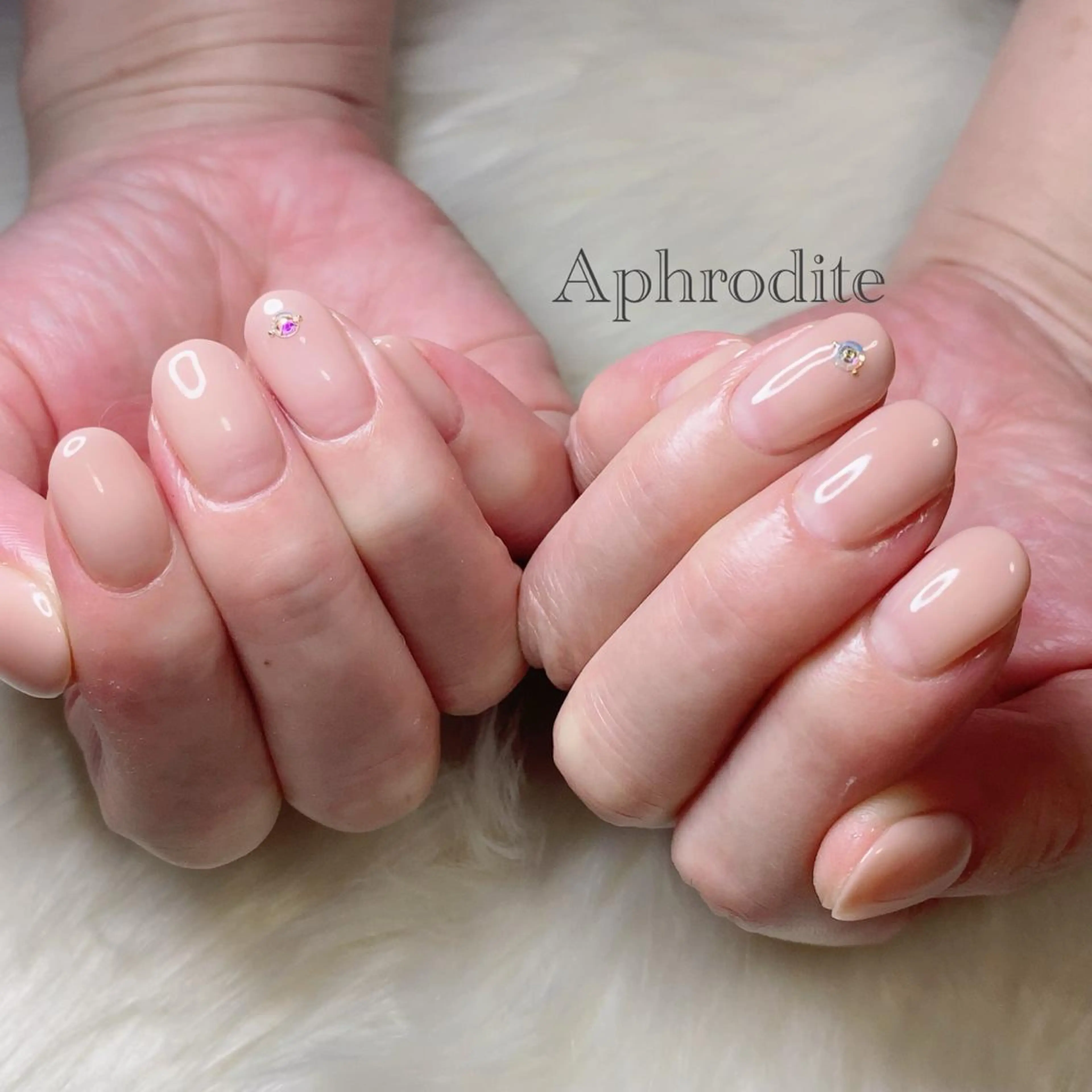 ネイル Aphrodite パラジェル認定サロンのネイルデザイン