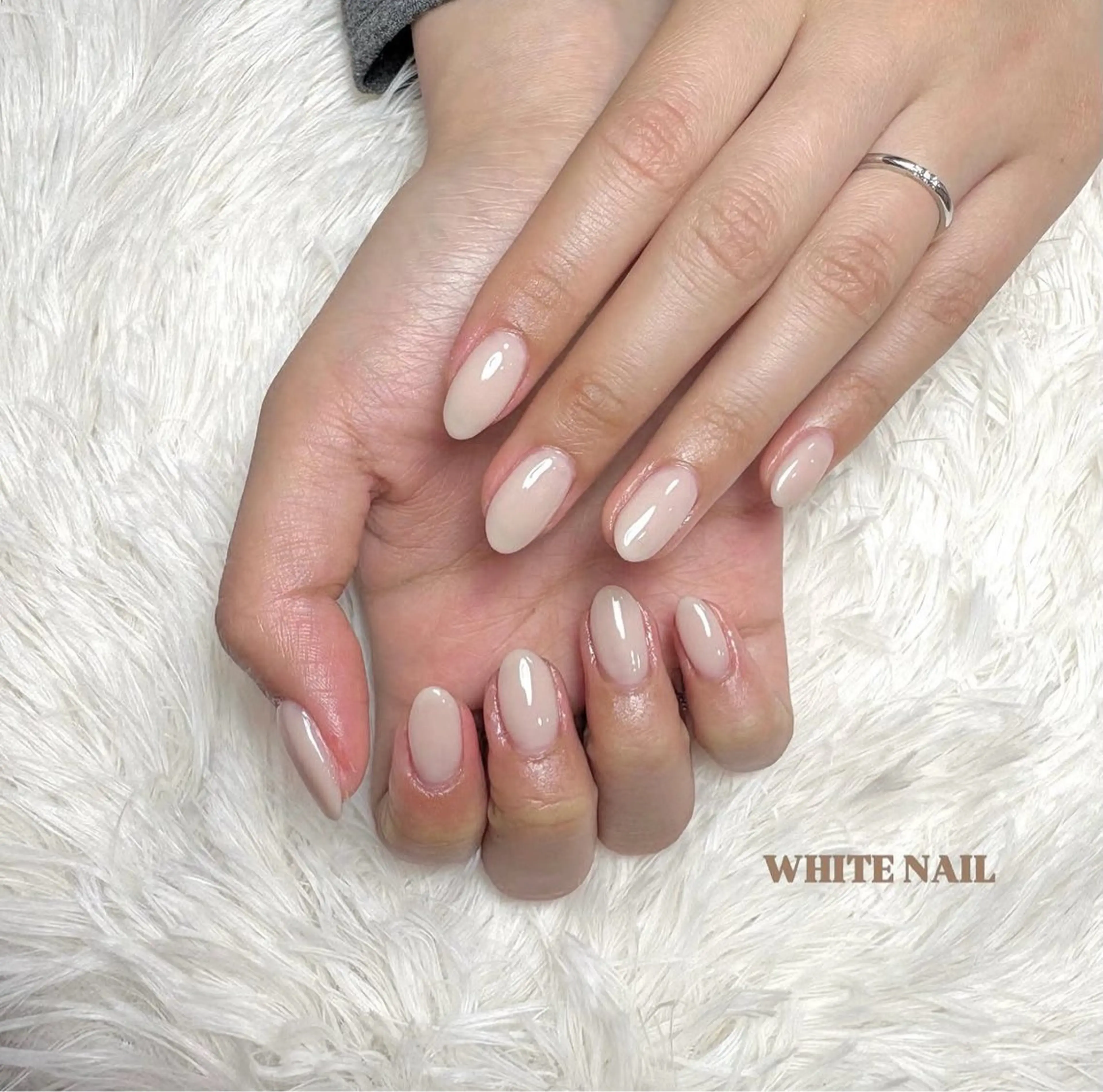 ネイル WHITE NAIL 新潟店　nanamiのネイルデザイン