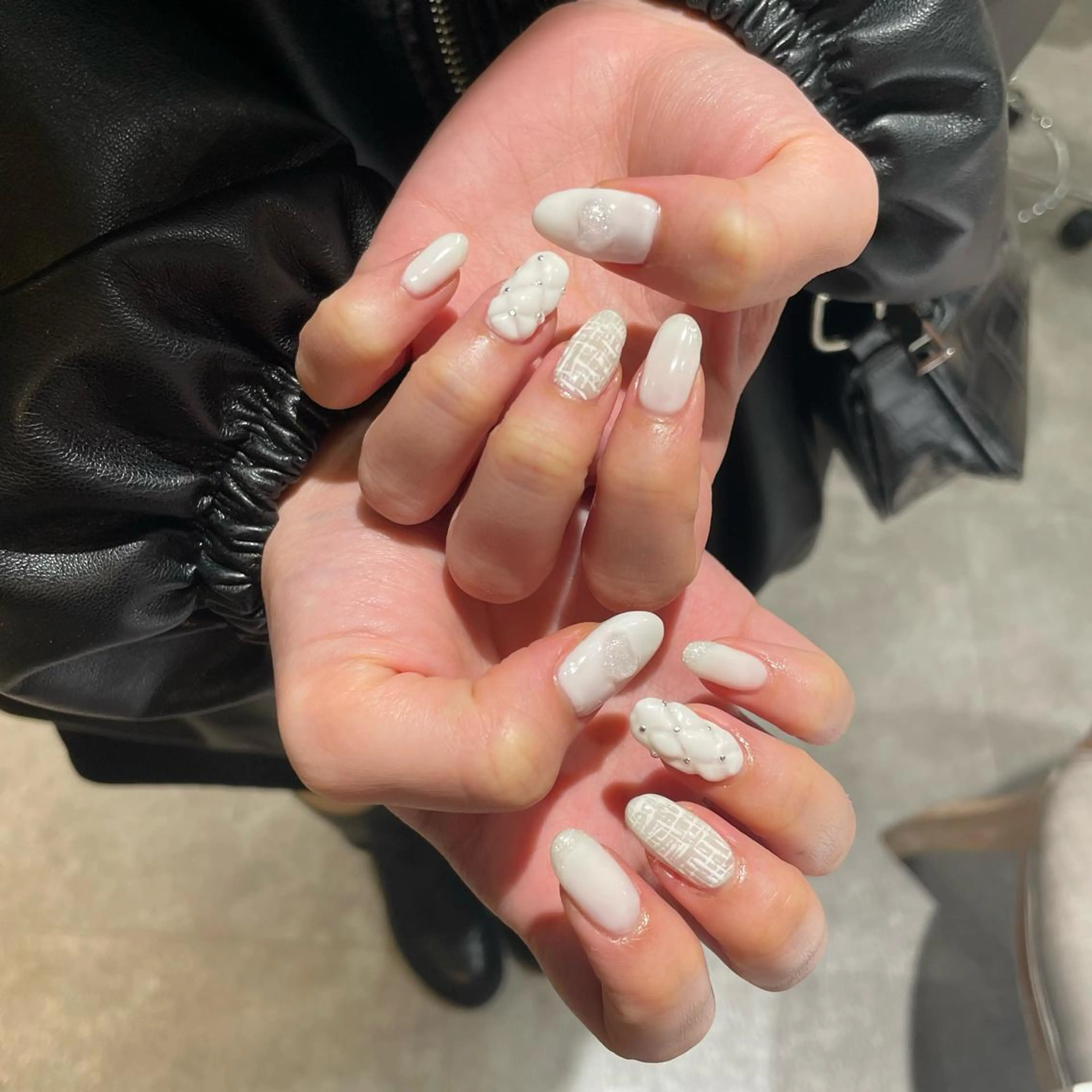 ネイル ツイードネイル ハンドネイル ハイトーン🦄ネイル 💞のぶちのネイルデザイン