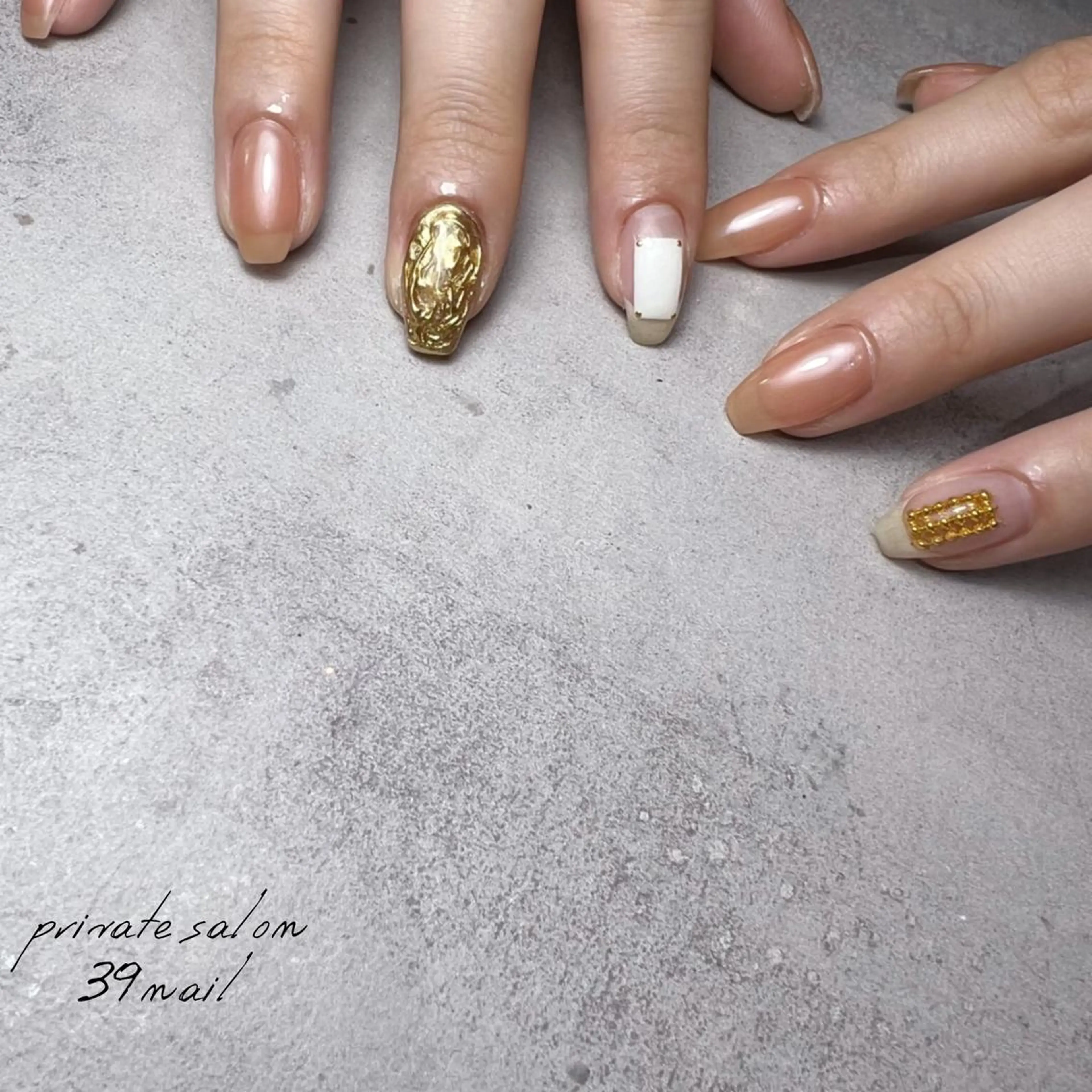 ミディアム ネイル ハンドネイル 京橋 【39nail】のネイルデザイン