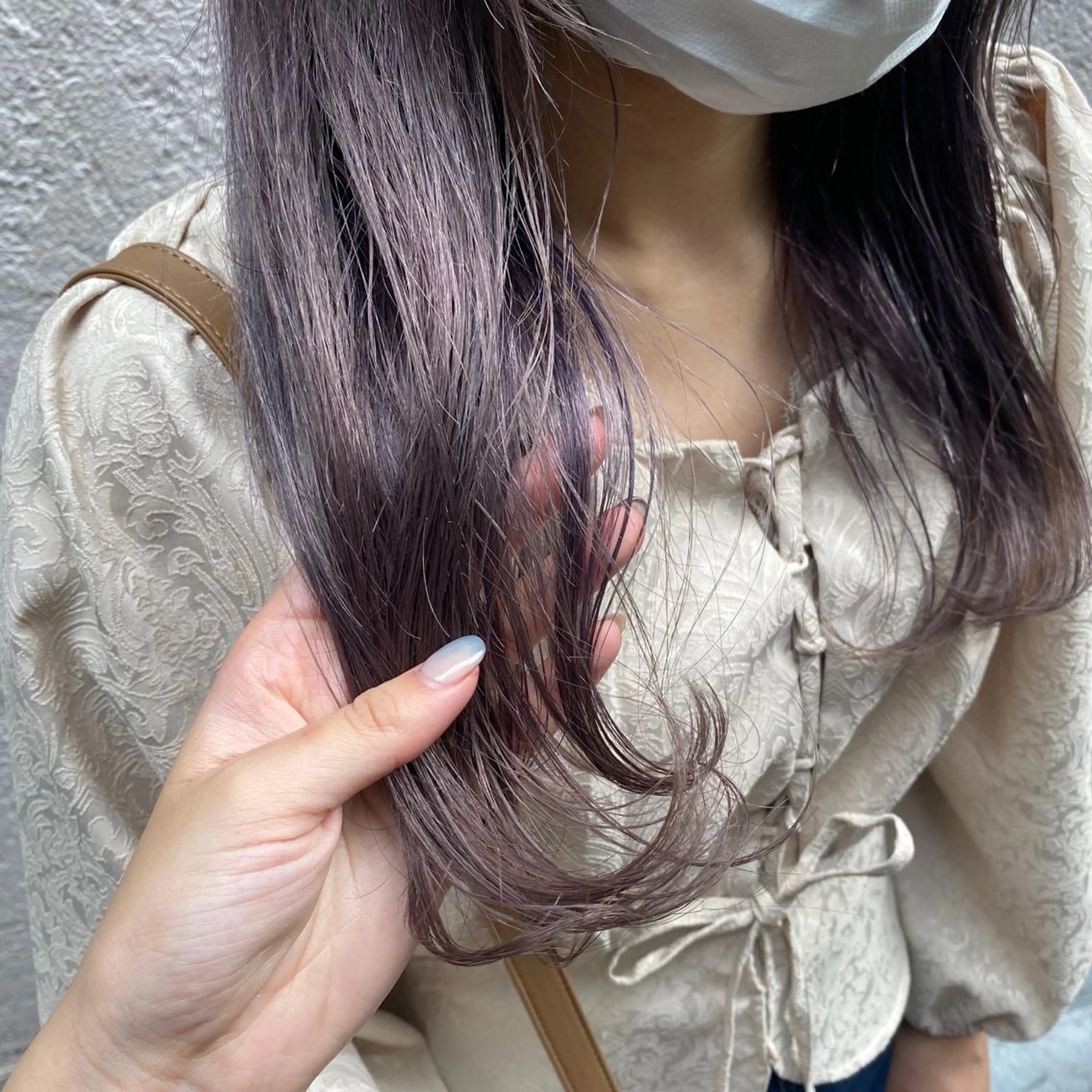 セミロング カラー アッシュ ラベンダーカラー パープルカラー 𝑺𝒂𝒌𝒊 🩶マンツーマン施術のヘアスタイル