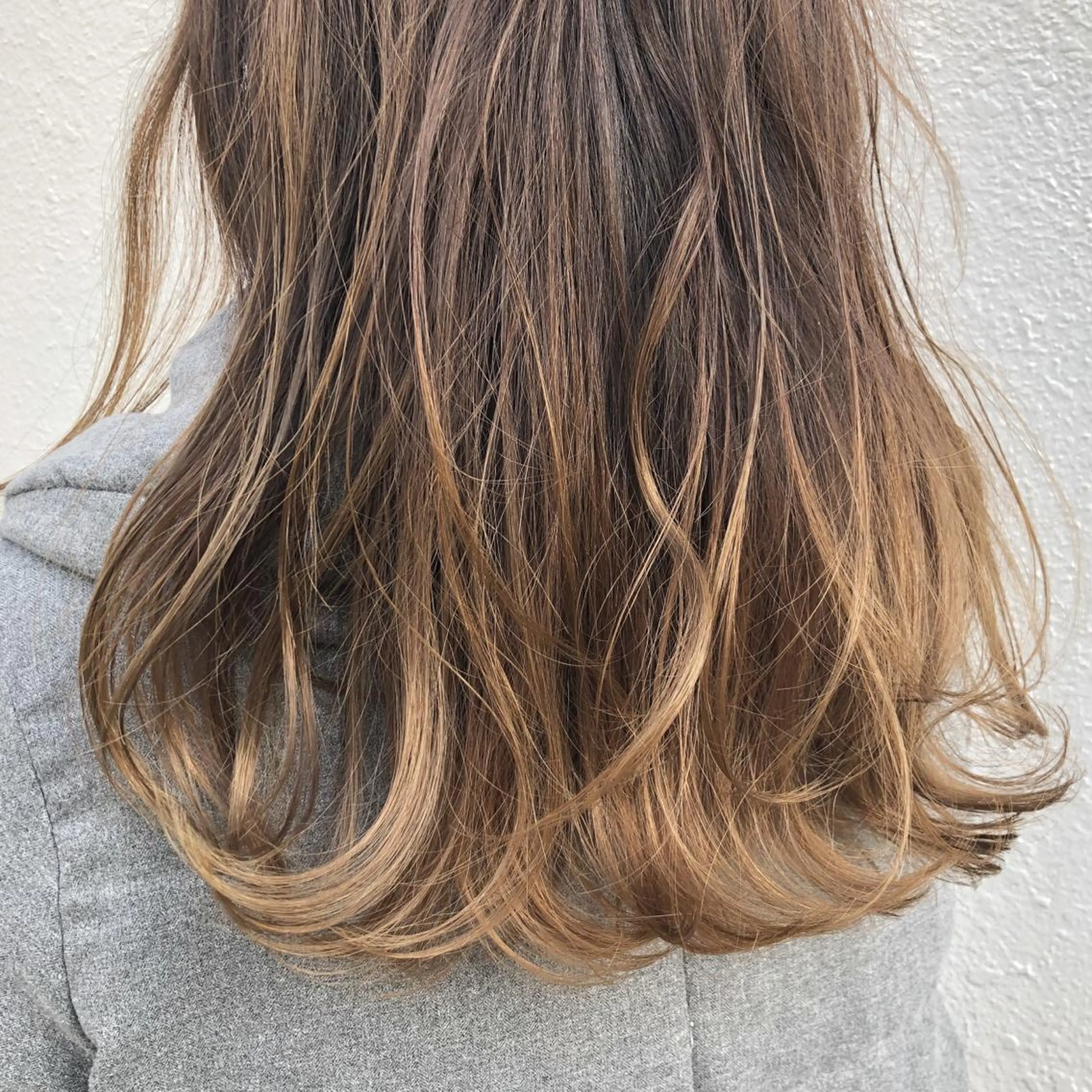 ミディアム カラー パーマ ヘアアレンジ 【白髪ぼかし 専門GBG】自由が丘のヘアスタイル