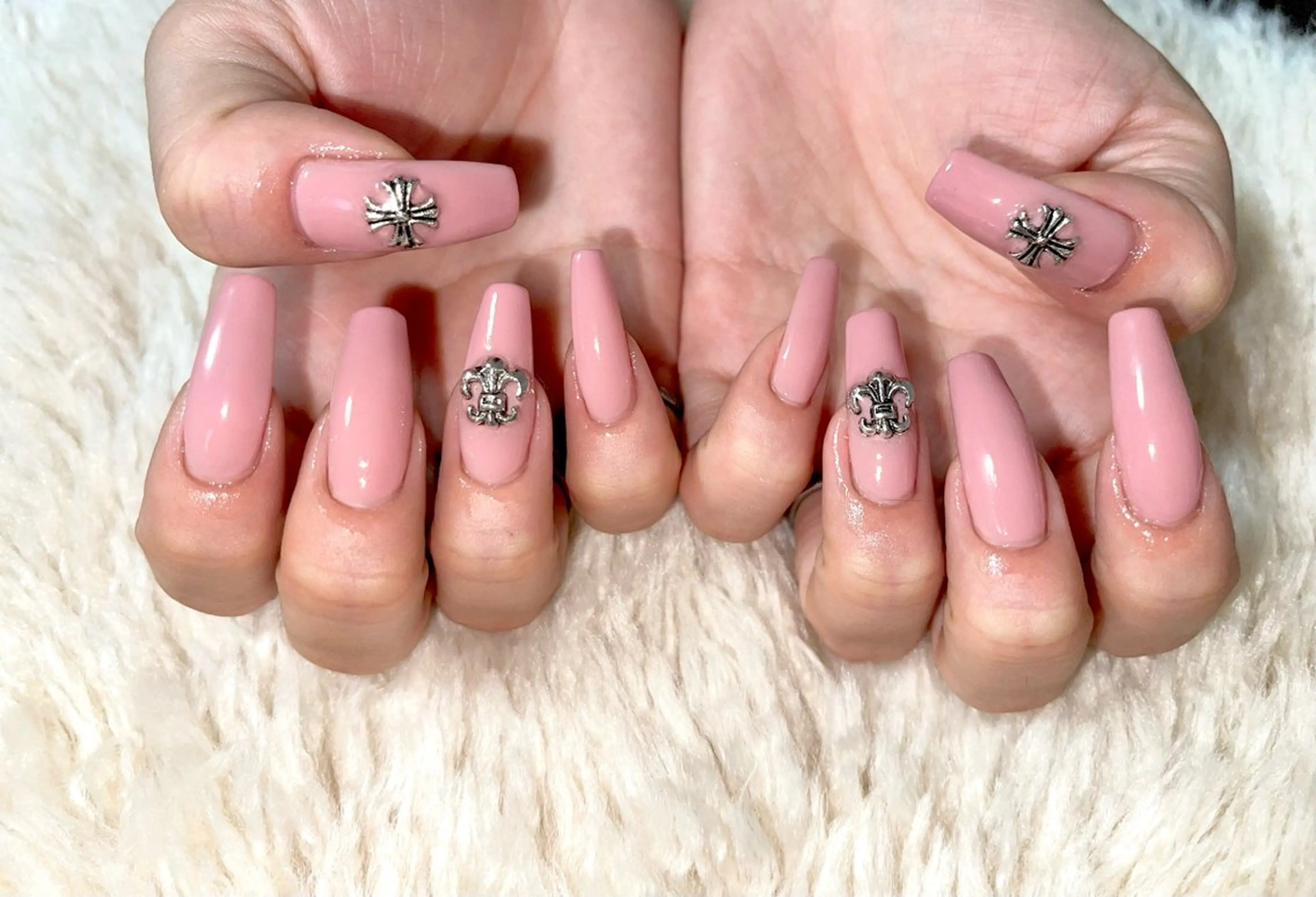 ネイル プライベートサロン S+(エスプラス)のネイルデザイン