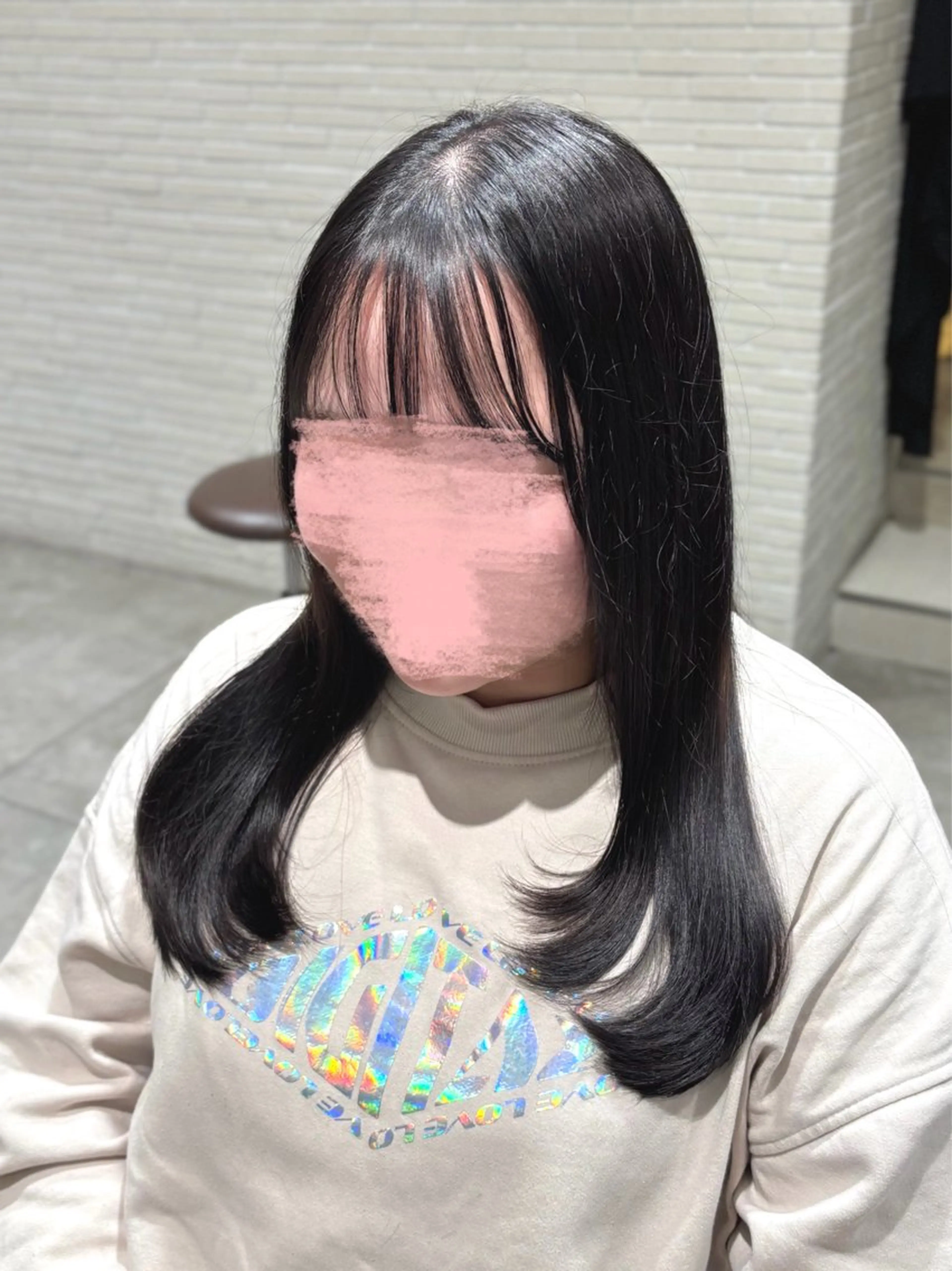 ロング レイヤーカット 新谷 春日のヘアスタイル