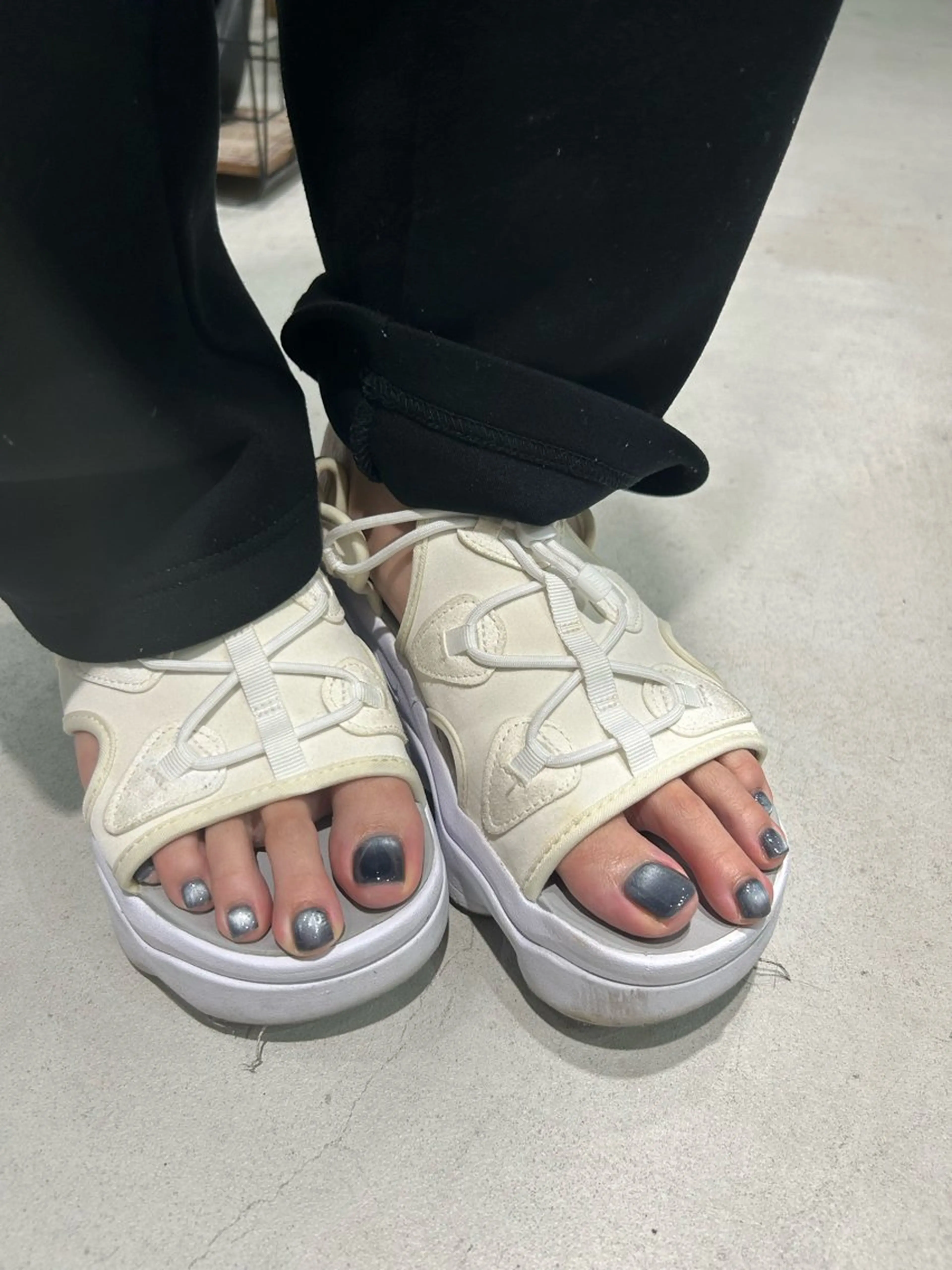 ネイル マグネットネイル フットネイル Hi,nail kotoのネイルデザイン