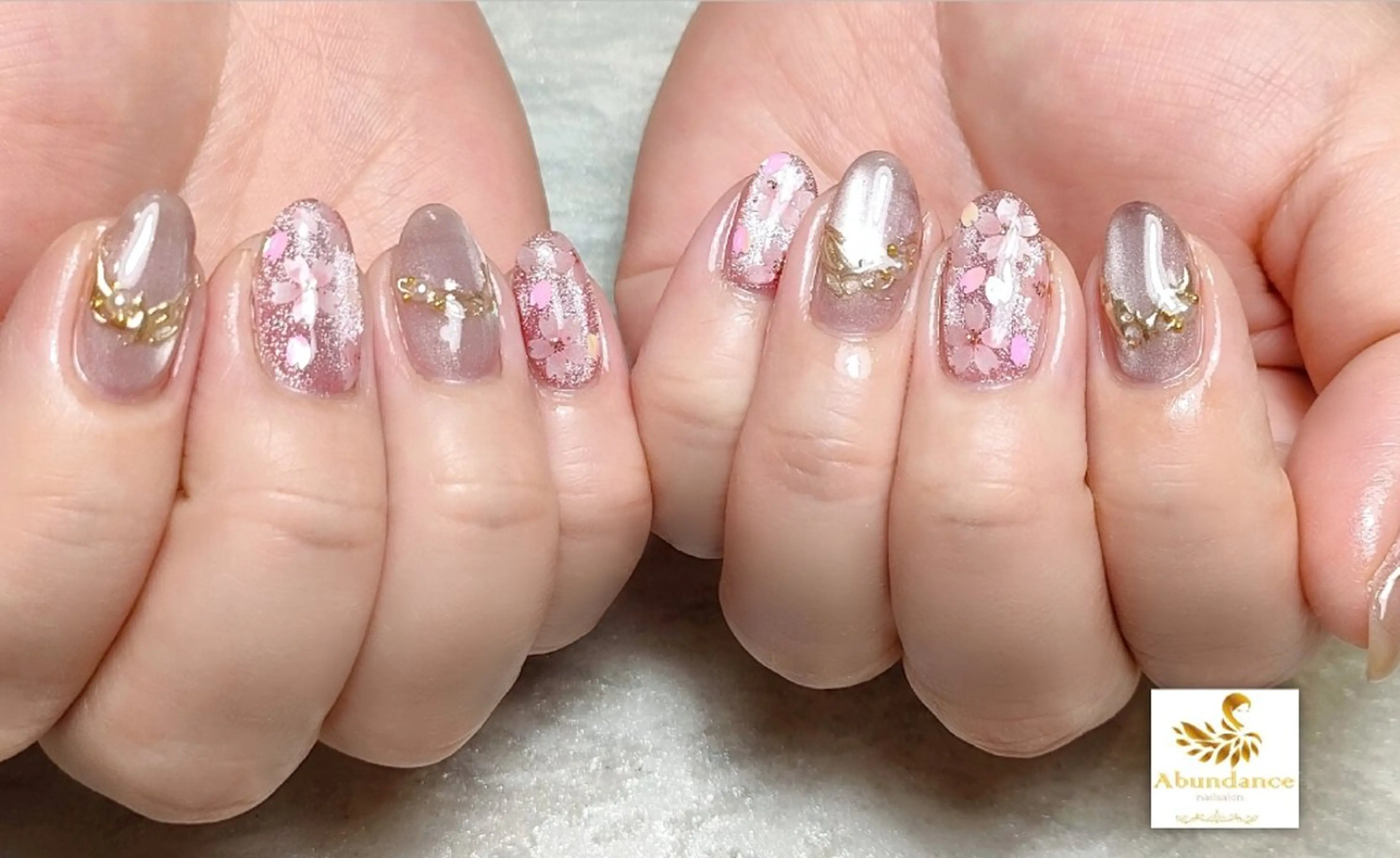 ネイル 桜ネイル 入学式 卒業式 オフィスネイル ハンドネイル 完全予約制個室サロン Abundancesのネイルデザイン