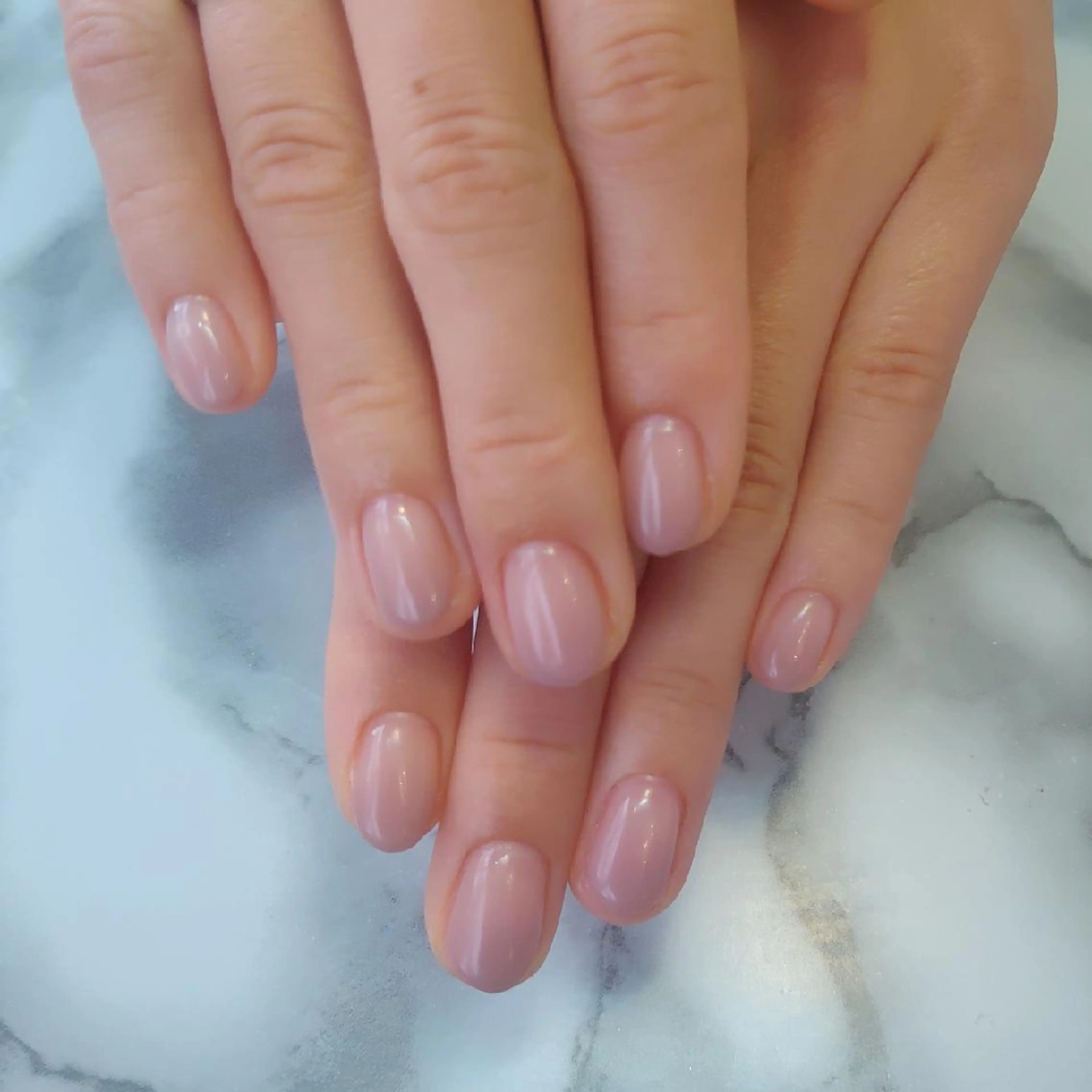 ネイル グラデーション ジェヌインネイル 河内のネイルデザイン