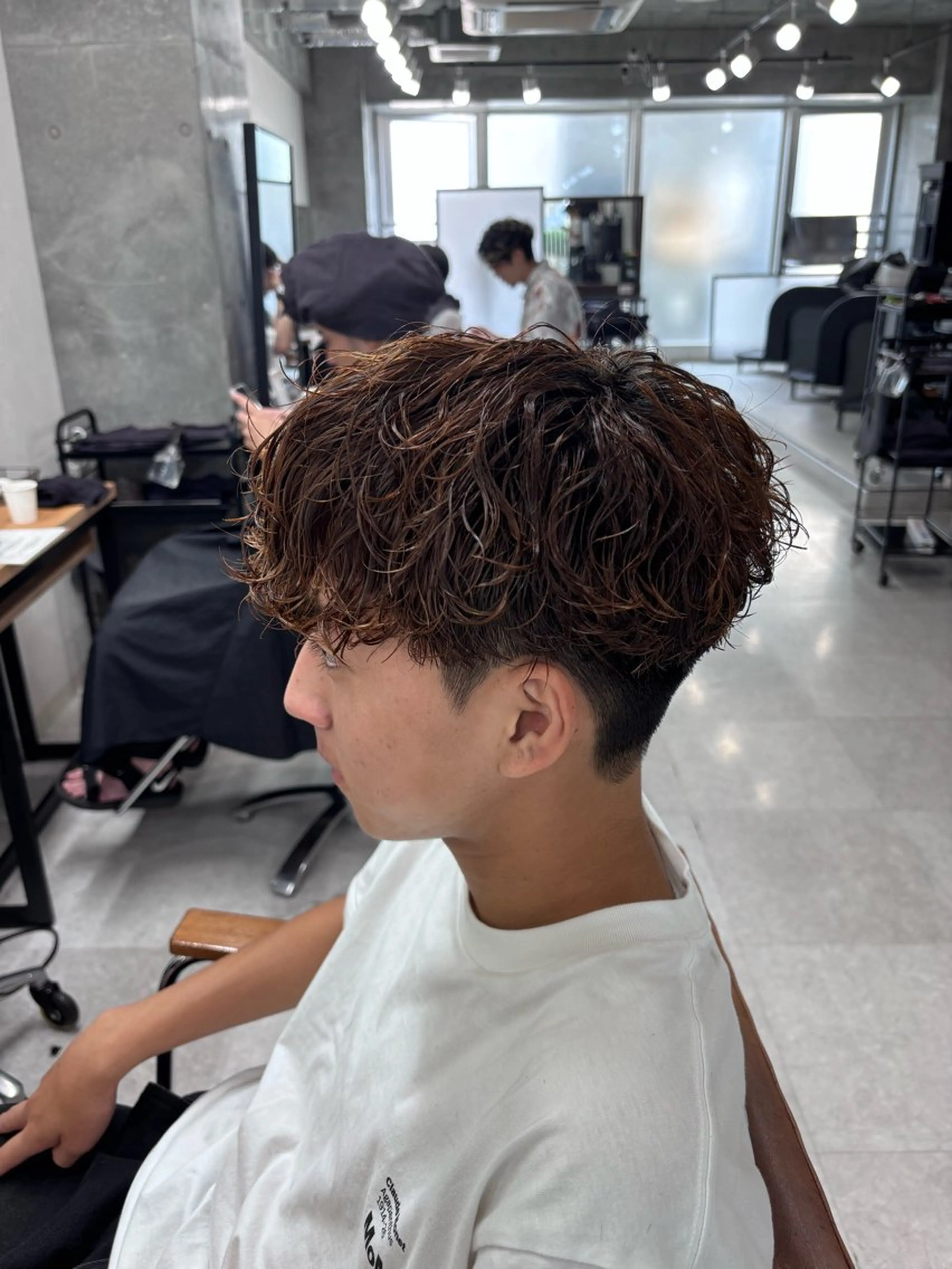 パーマ メンズ カット パーマ トリートメント ヘッドスパ ヘアセット フェザーの鬼 🇰🇷yutoのヘアスタイル