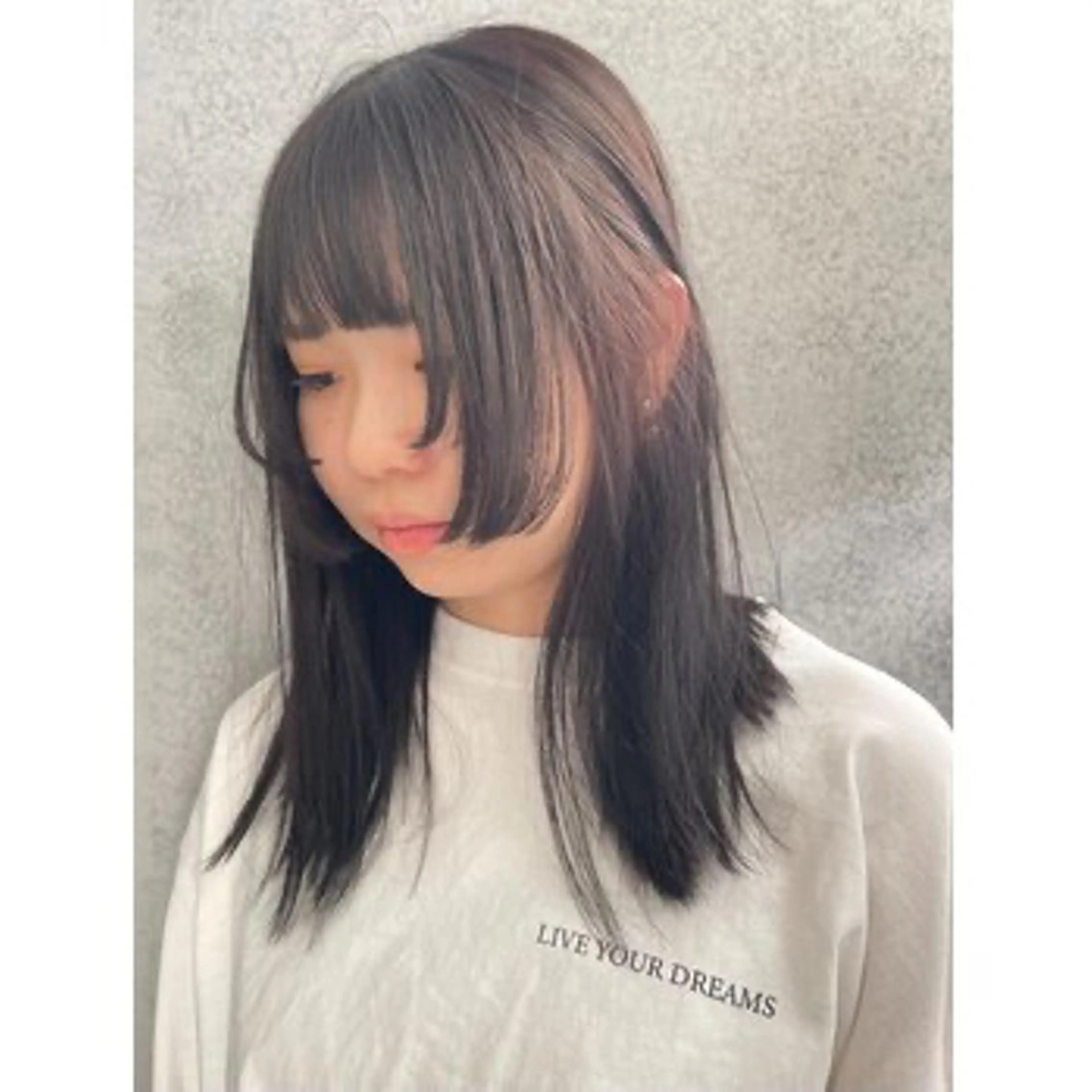 セミロング Mika Haraguchiのヘアスタイル