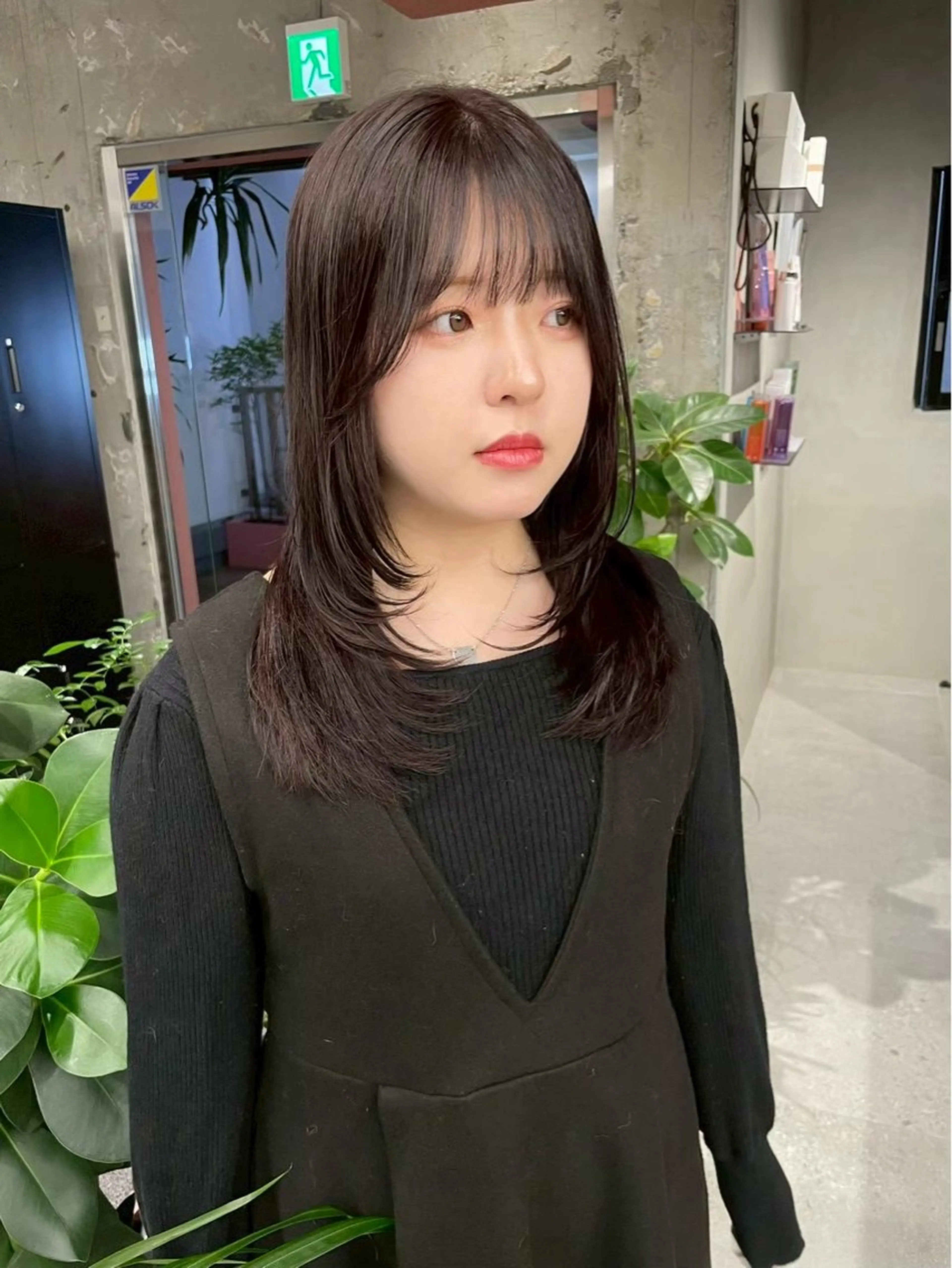 ロング カット MIFA レイヤー／パーマのヘアスタイル