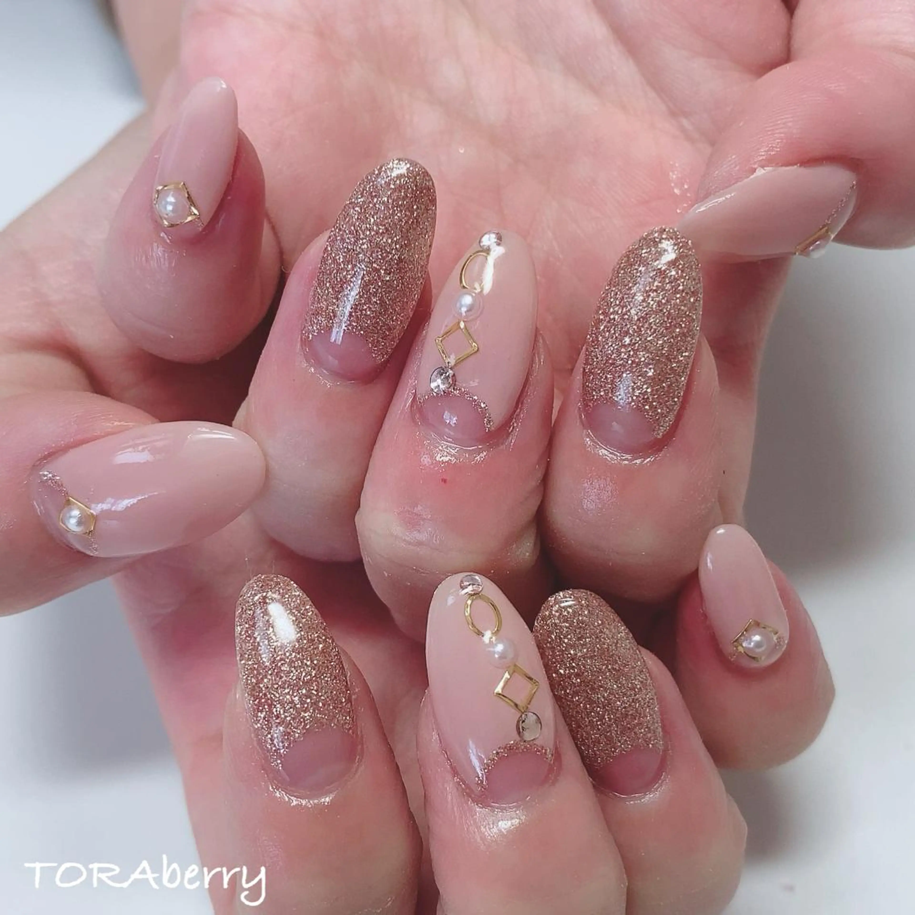 ネイル ハンドネイル ネイリスト なつみのネイルデザイン