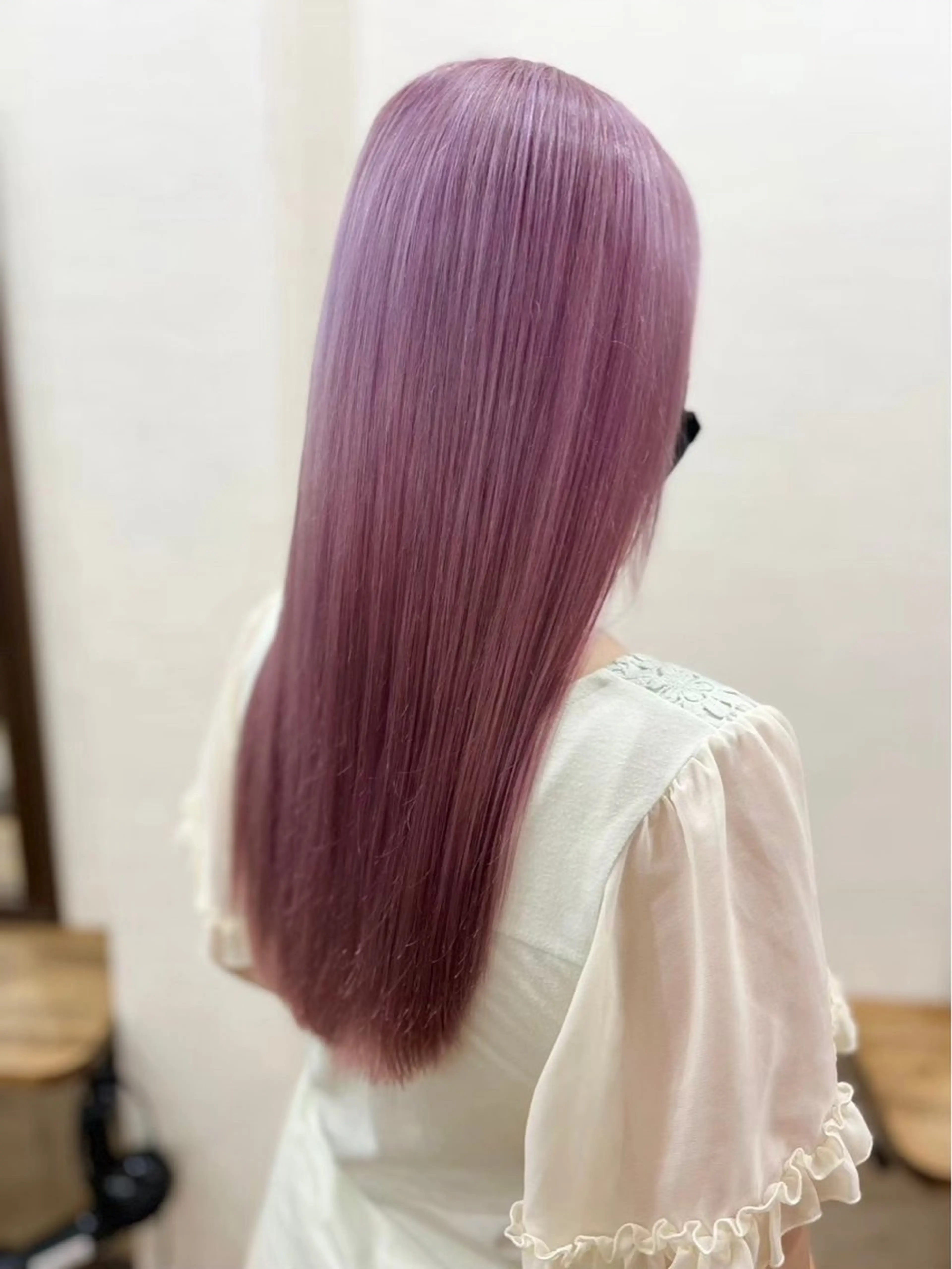 ロング カラー ブリーチ 透明感カラー ラベンダーカラー ラベンダーピンク ピンクカラー 🐰関根 さら🍒のヘアスタイル