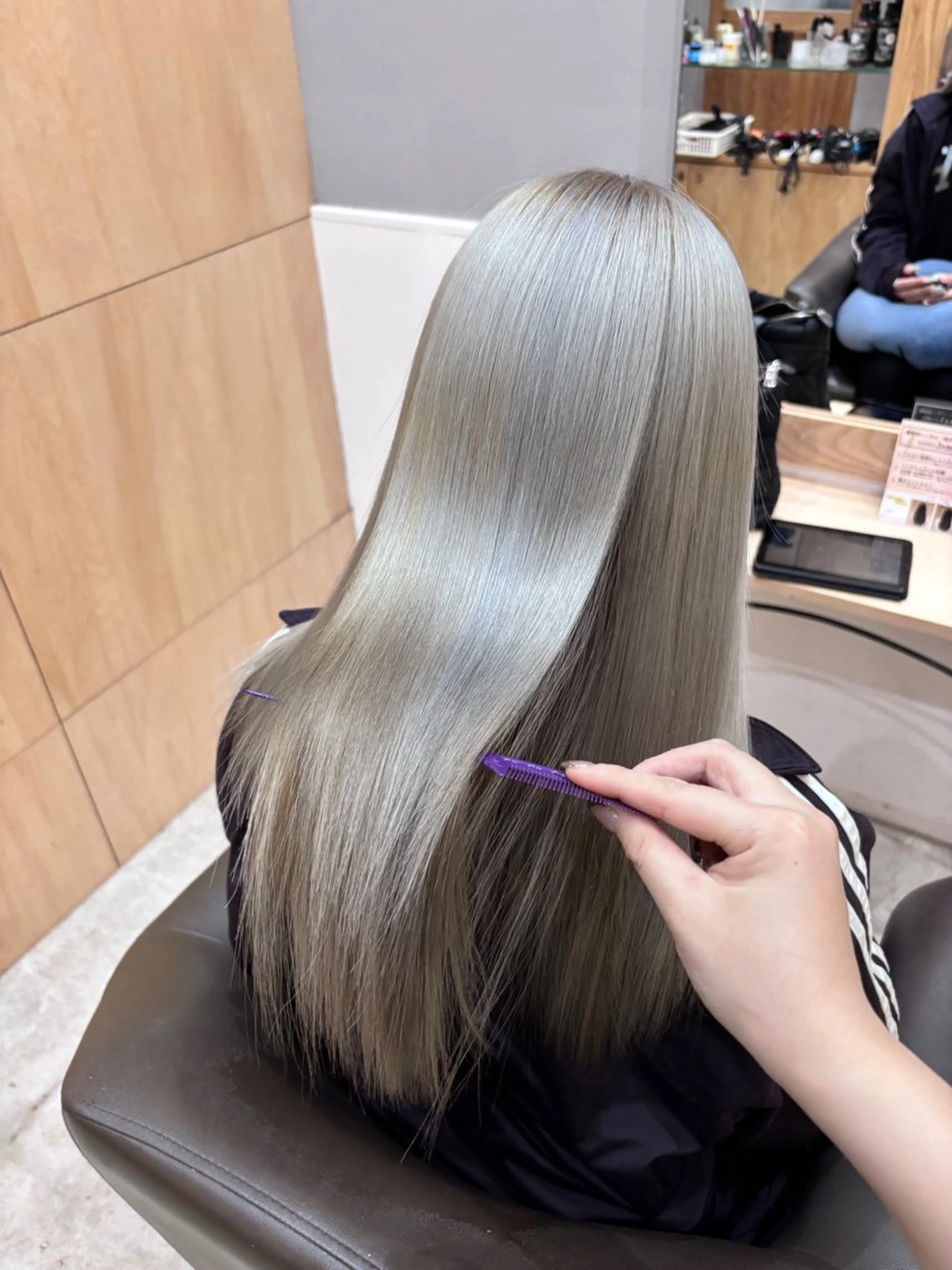 ロング miloc naha ナナカのヘアスタイル