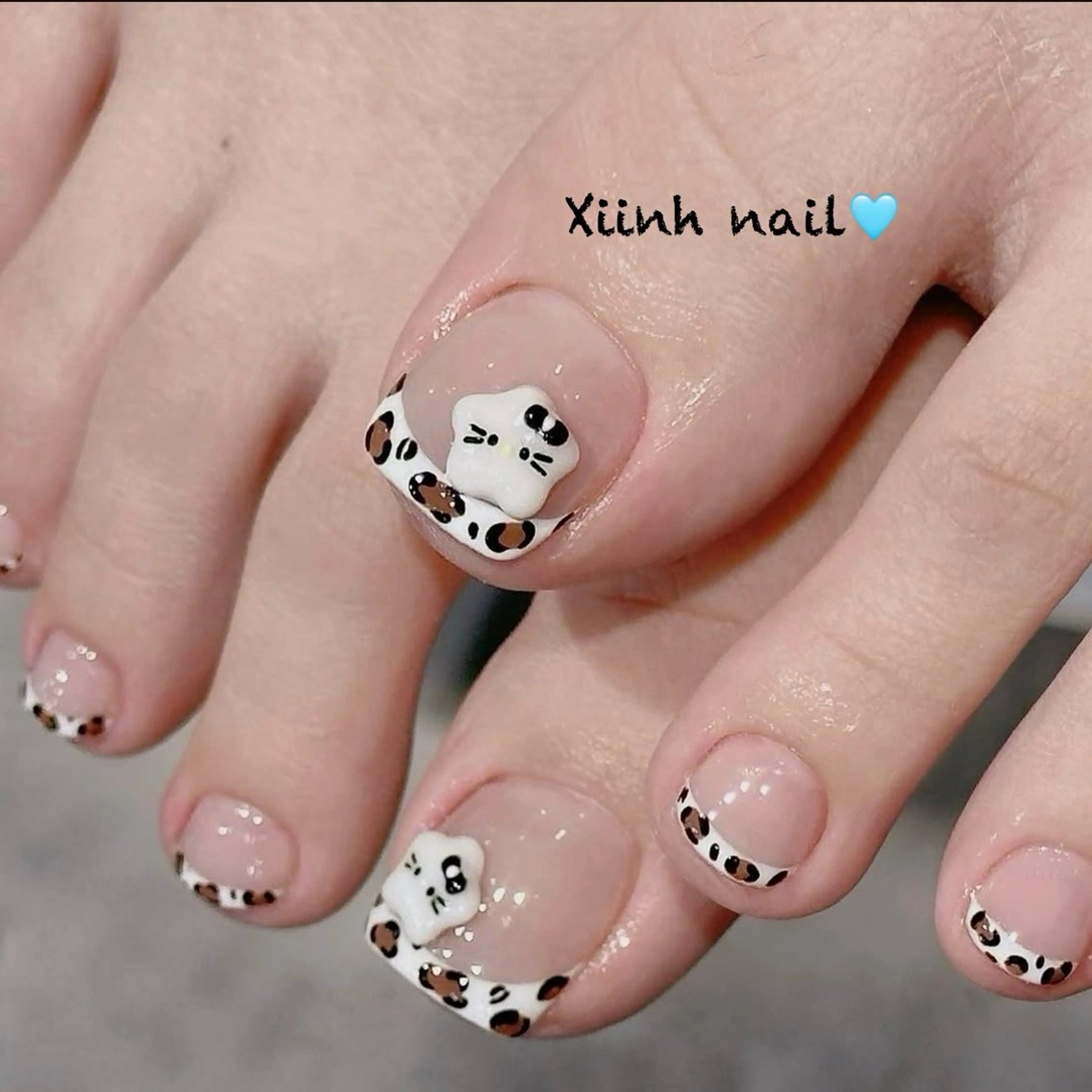 ネイル チークネイル 桜ネイル フットネイル ジェルネイル ハロウィン フットネイル XIINH NAIL SALONのネイルデザイン