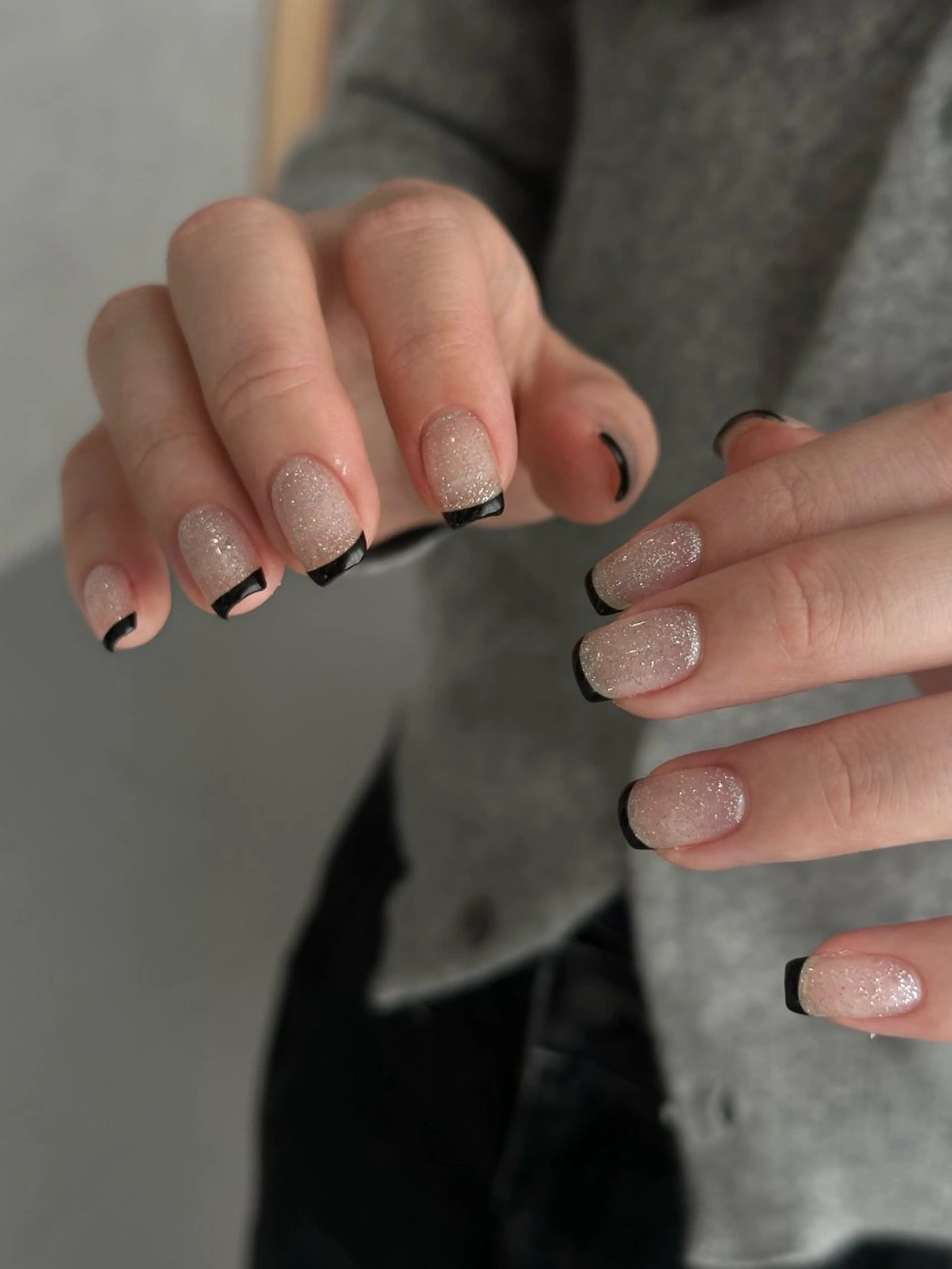 ネイル ラメ(グリッター) シルバー ハンドネイル GLOW/NAIL 二の宮KaNaのネイルデザイン