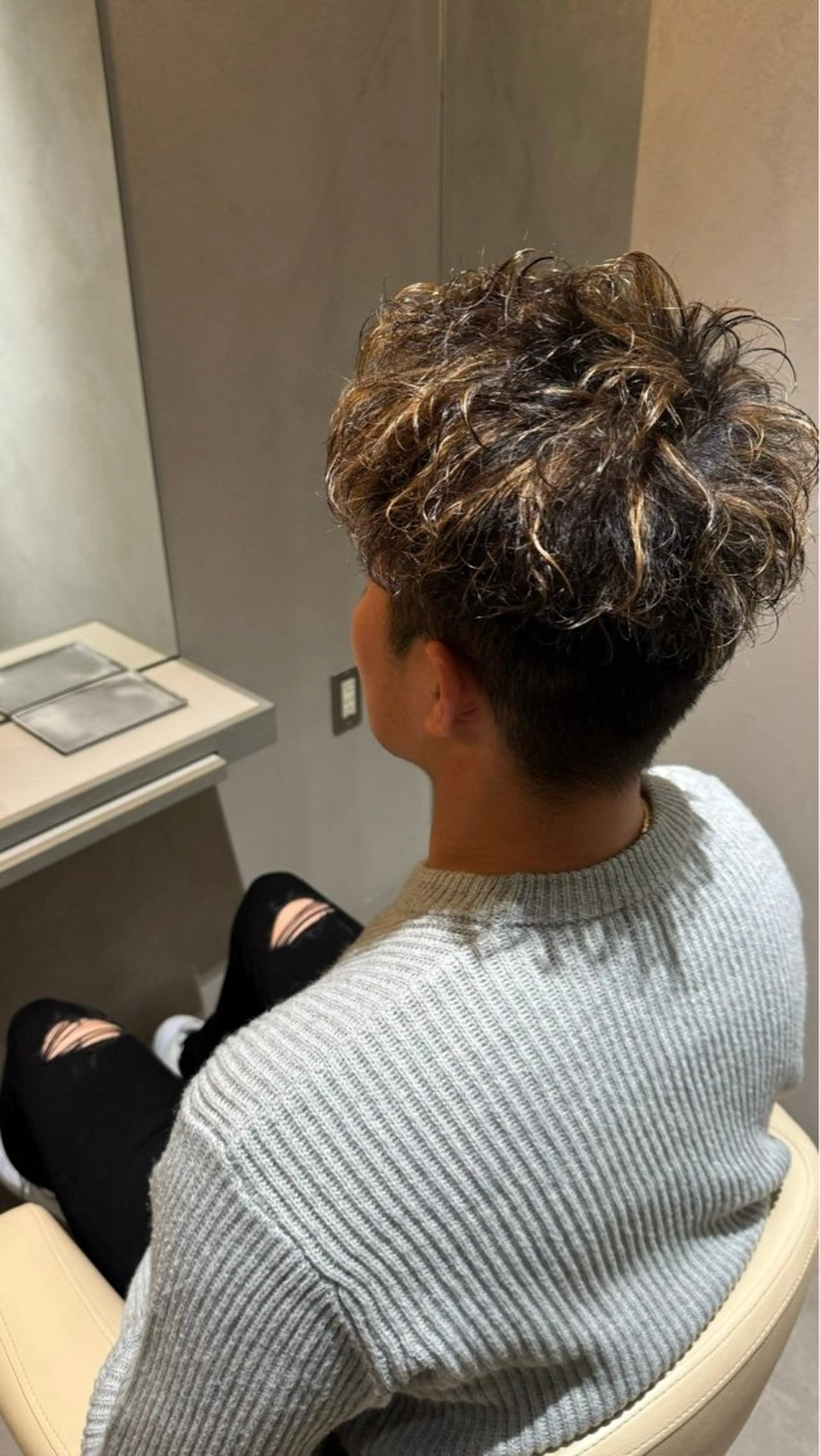 カラー パーマ ハイライトカラー 松本 夢叶のヘアスタイル