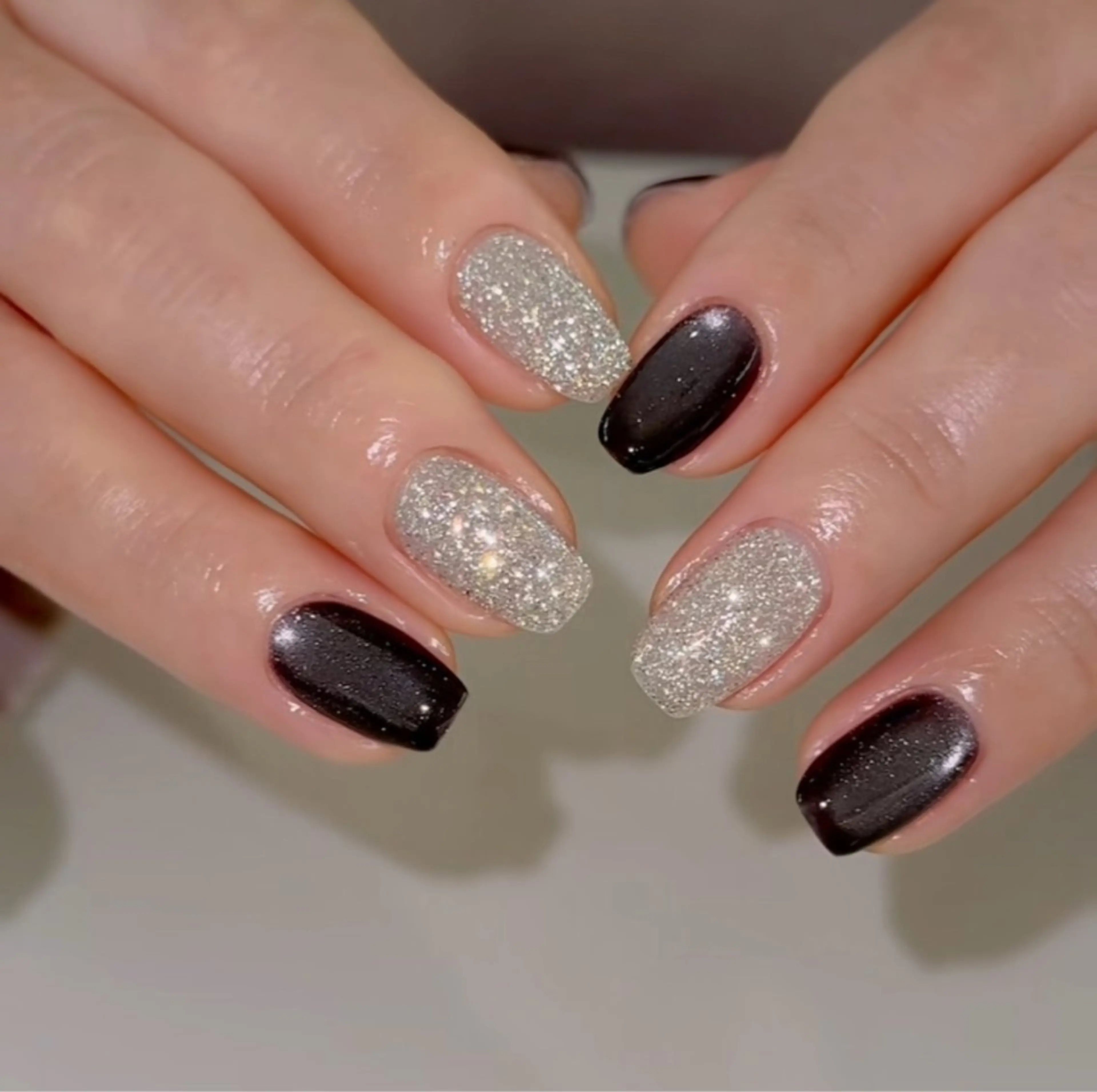 ネイル ハンドネイル 🎀PG🩵 ネイルサロンのネイルデザイン