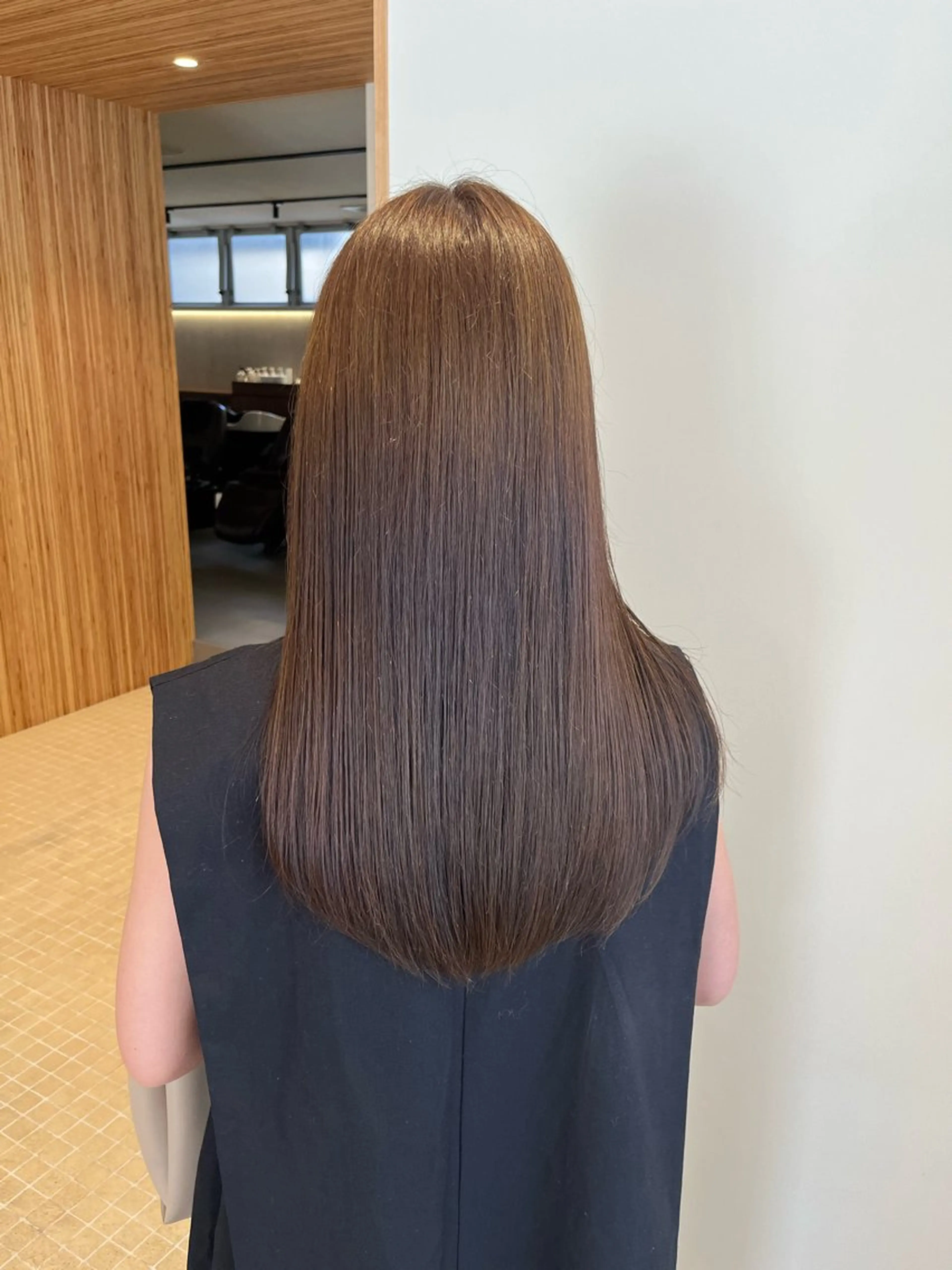 【新規】ワンカラー+レディースカット+保湿トリートメントの写真