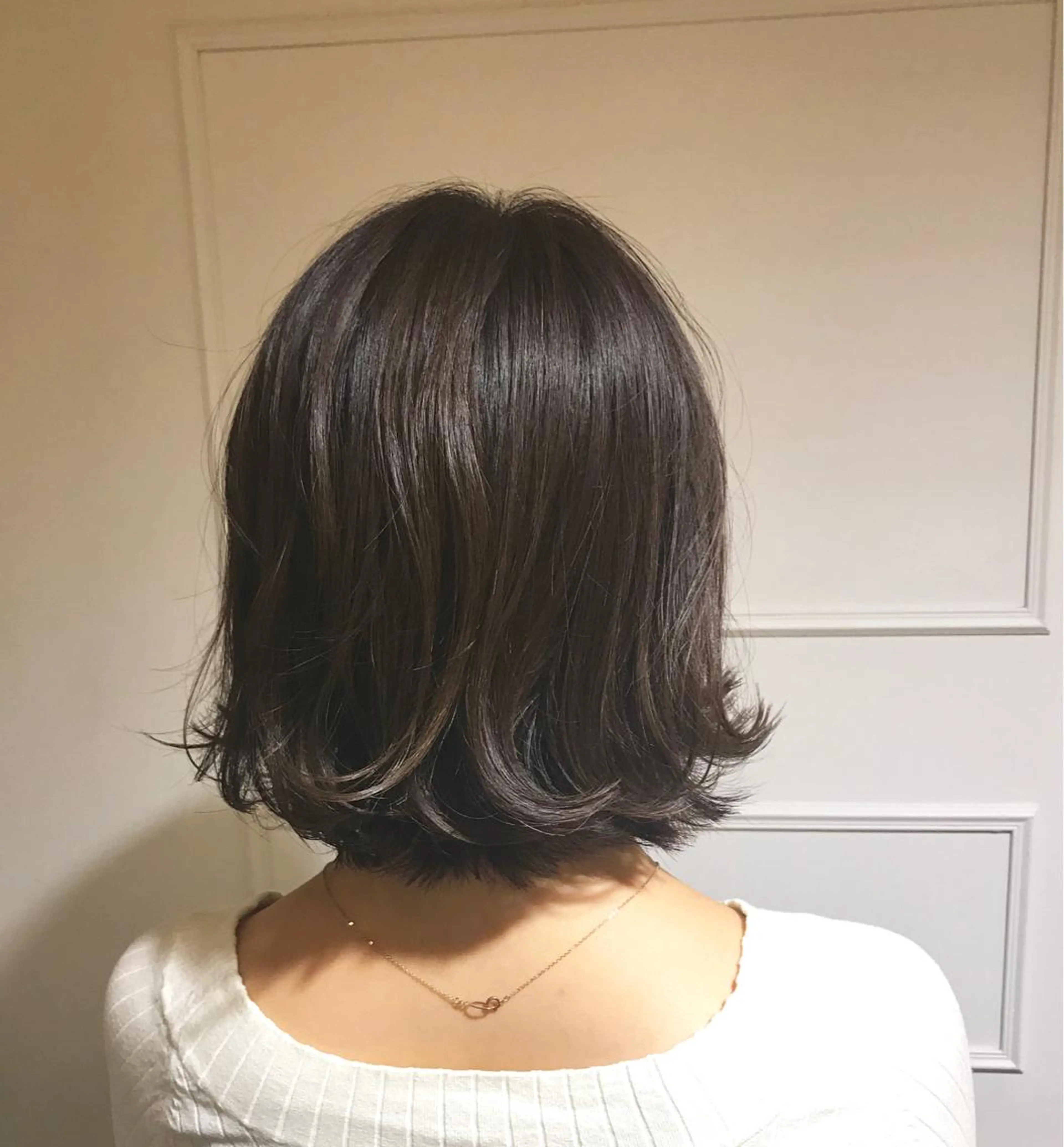 ミディアム カラー 黒神 浩之のヘアスタイル