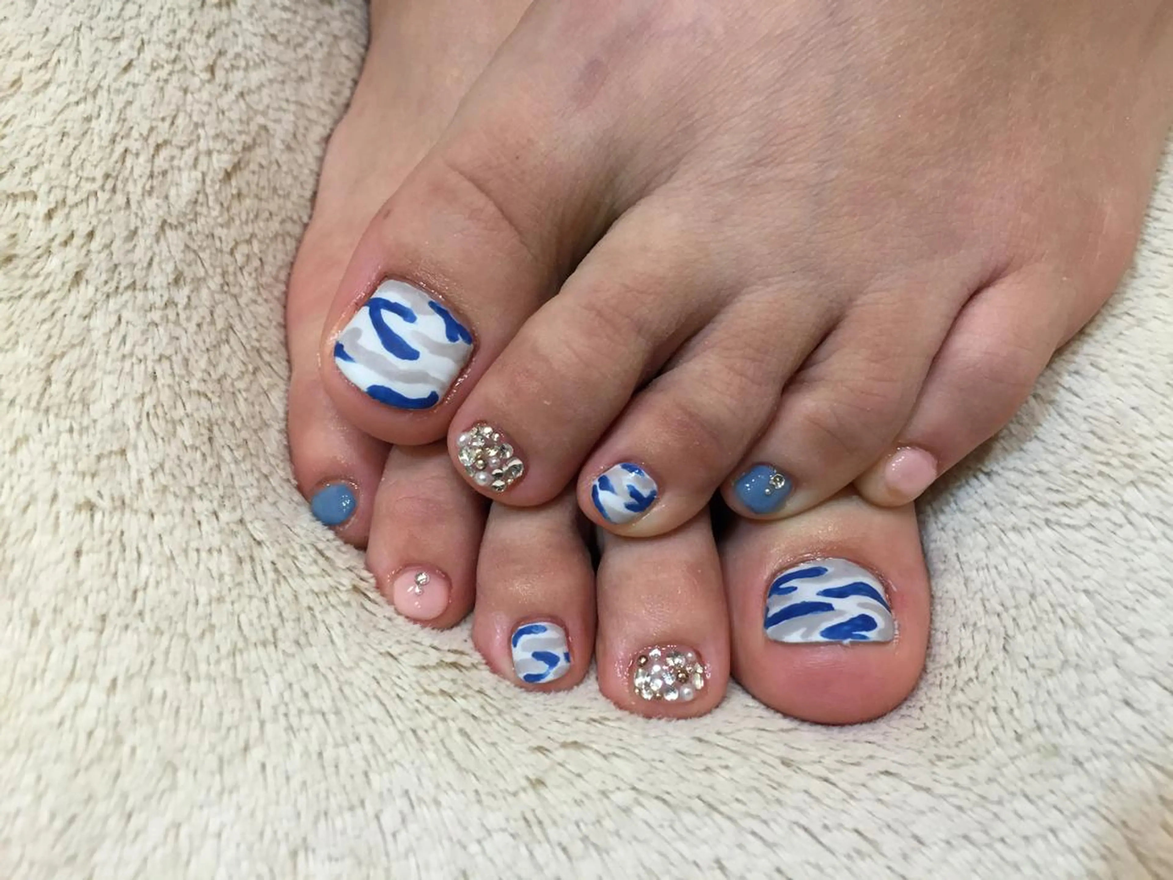 ネイル フットネイル あおやぎ ゆきこのネイルデザイン