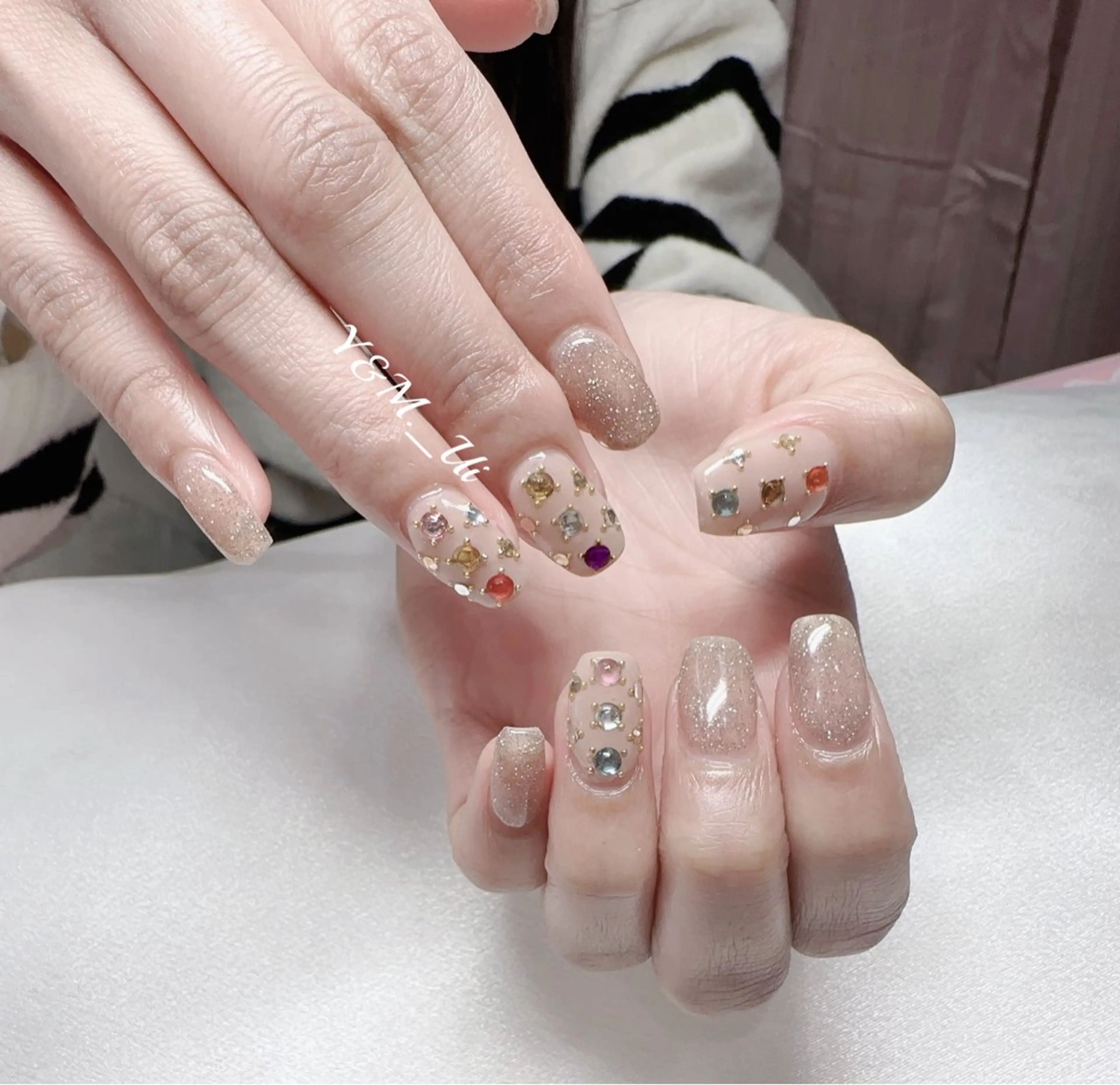 ネイル Kaka_ パラジェル、長さだしのネイルデザイン