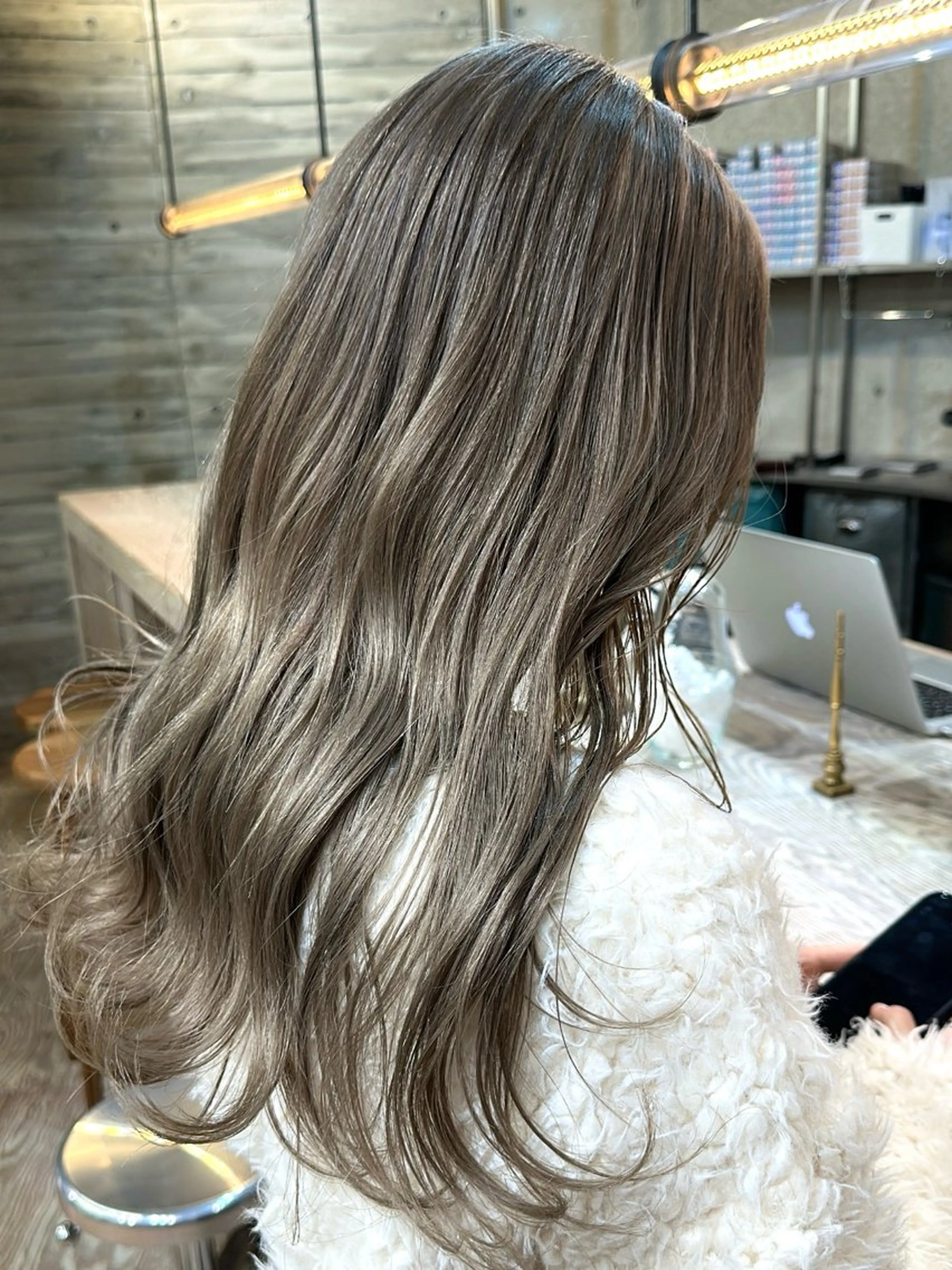 ロング カラー ササキカズマ〻透明感 〻色落ち〻赤み消しのヘアスタイル