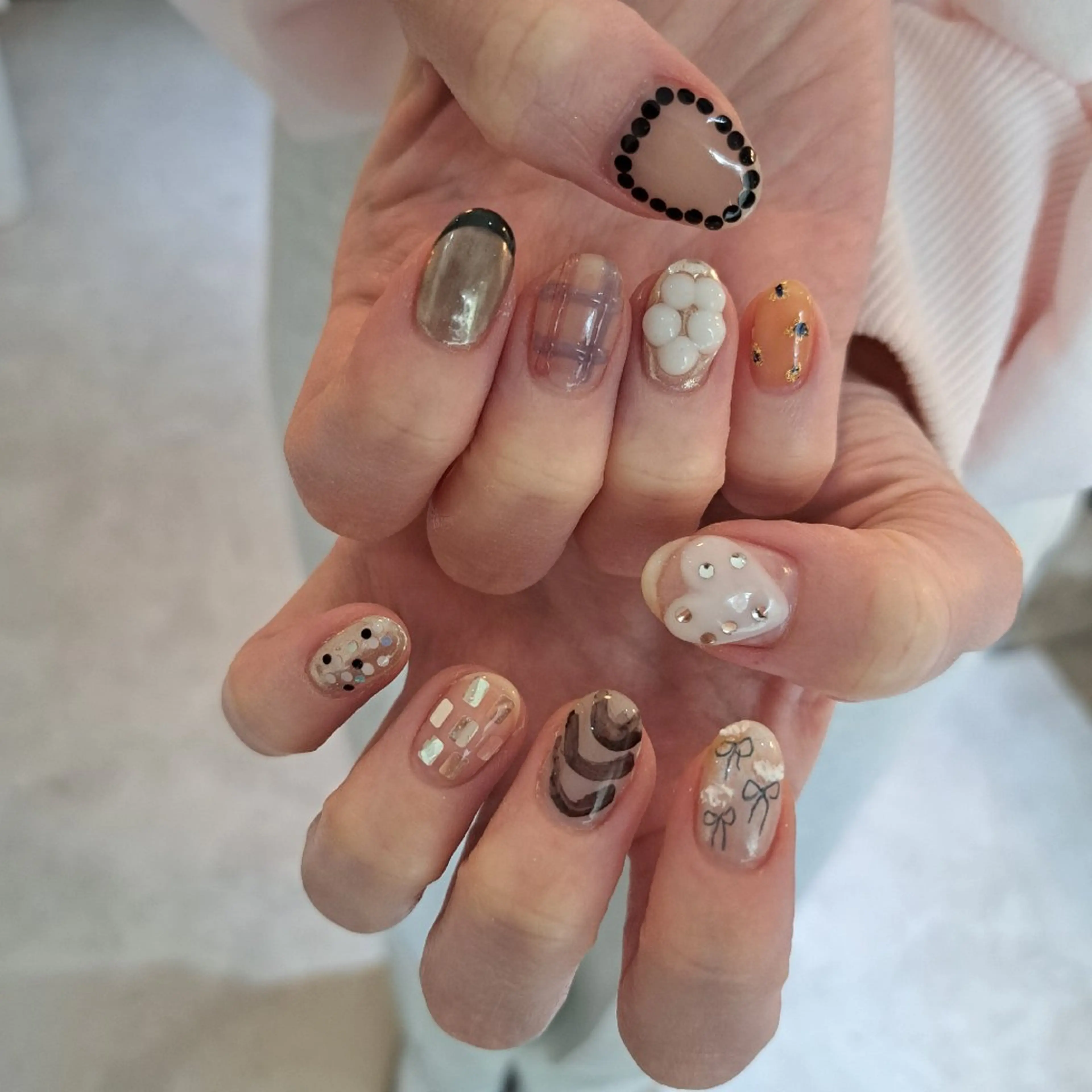ネイル アートネイル ジェルネイル 韓国ネイル 持ち込み ぷっくりネイル ハンドネイル Nail mood デザイン持ち込みokのネイルデザイン