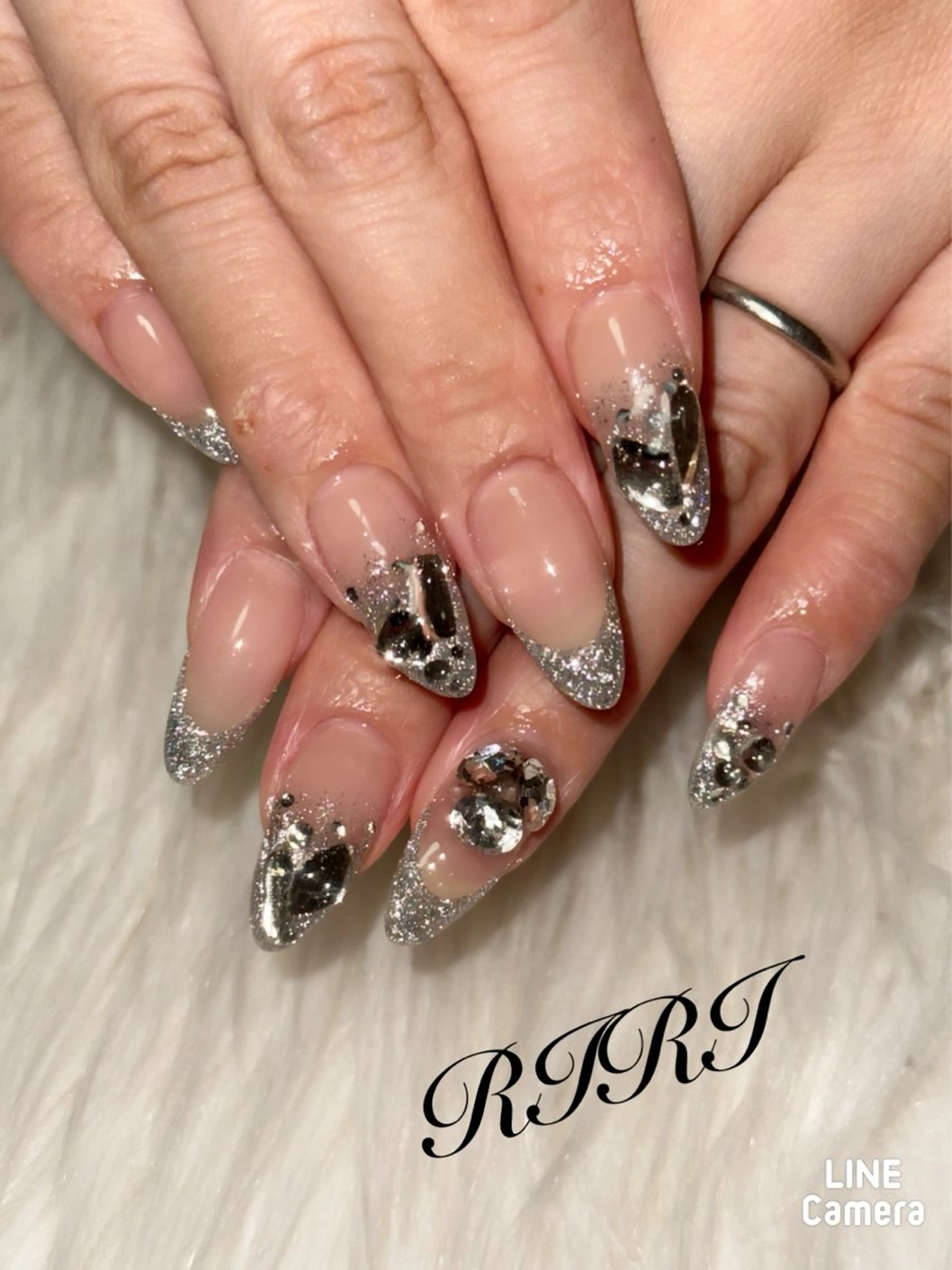 ネイル フラッシュネイル フレンチネイル ジェルネイル キラキラネイル 韓国ネイル ハンドネイル riri オーナーのネイルデザイン