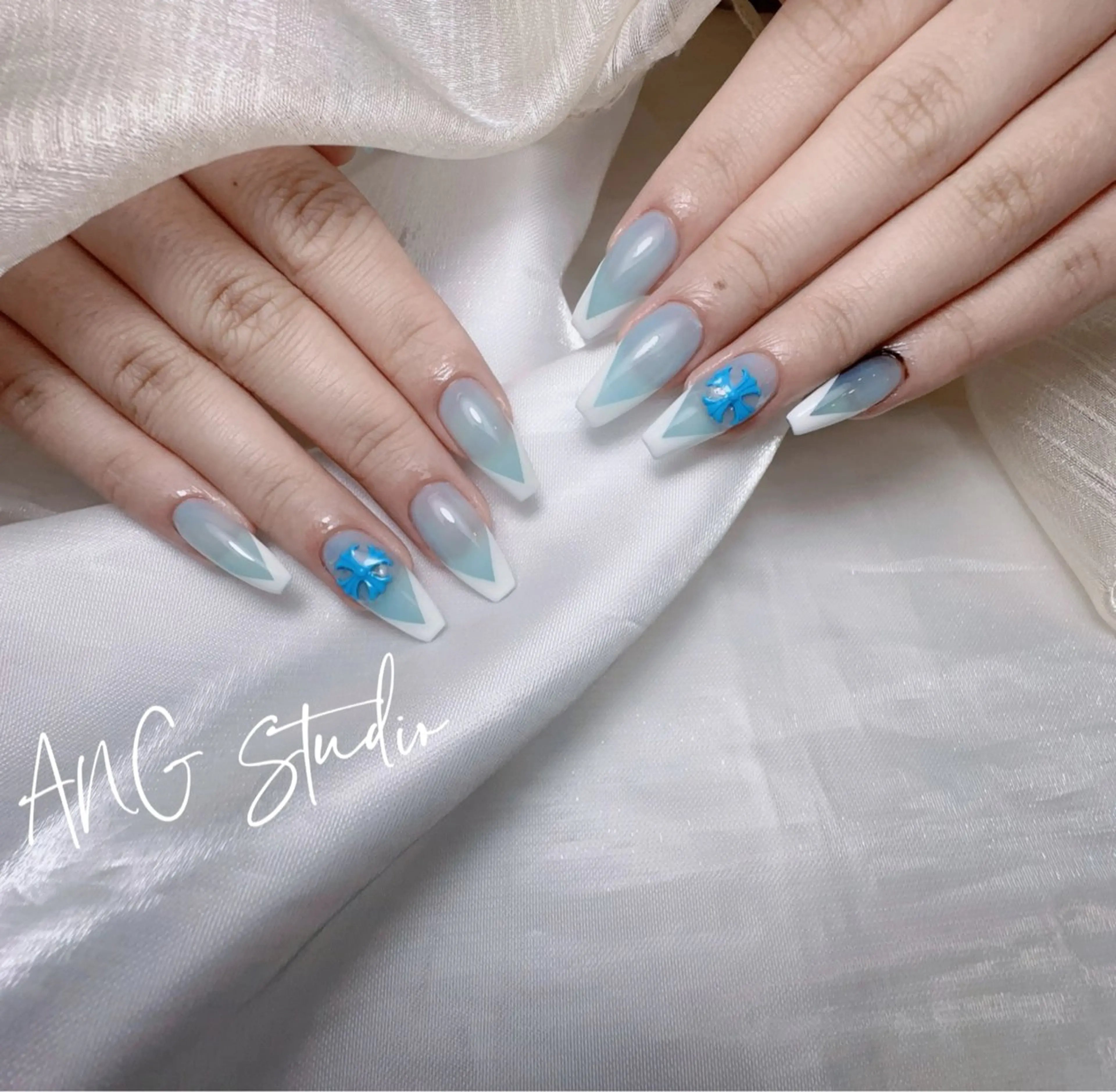 ネイル ハンドネイル ハンドケア ANG Studioのネイルデザイン