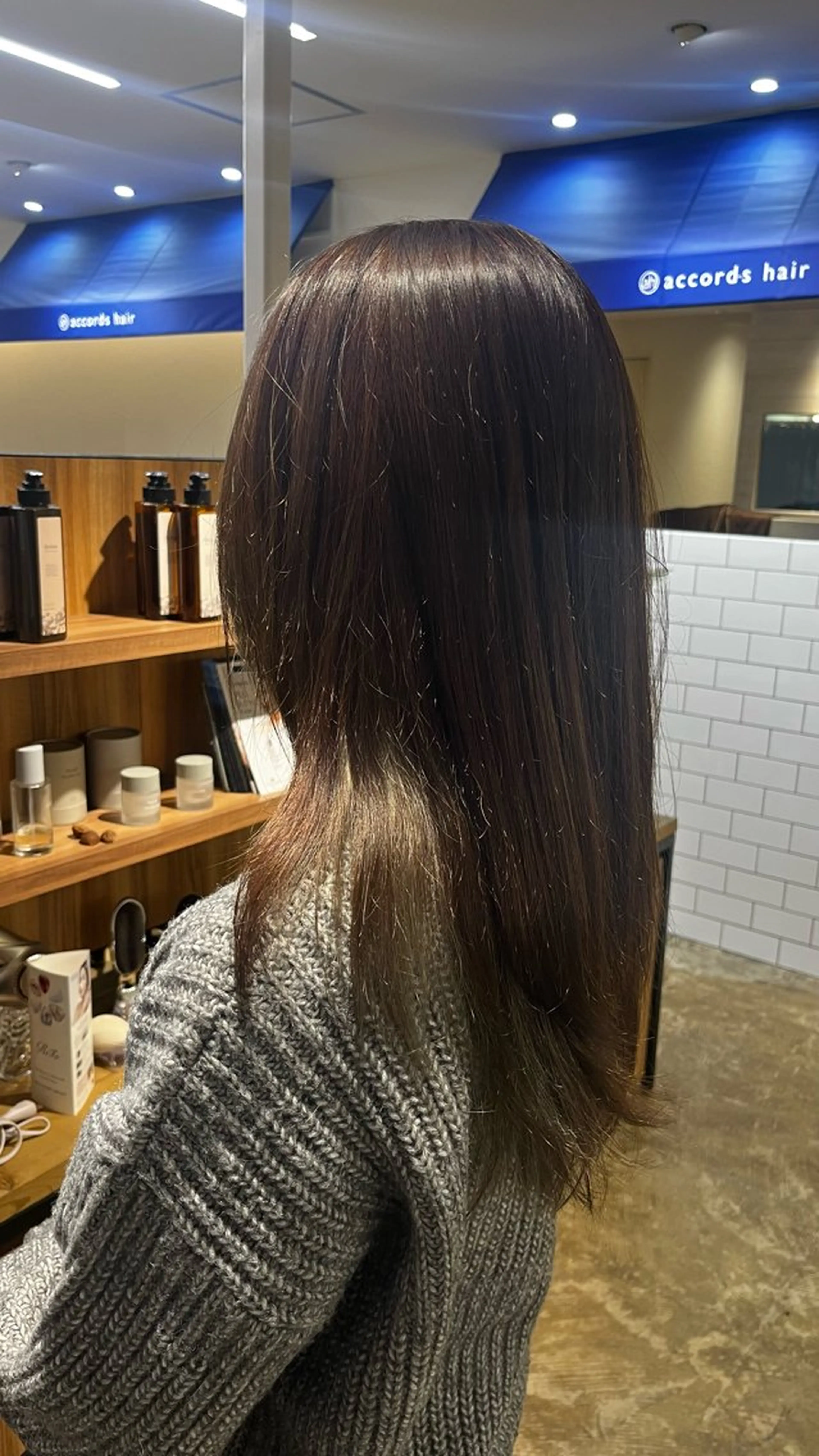 ロング カラー 坂下 かのんのヘアスタイル