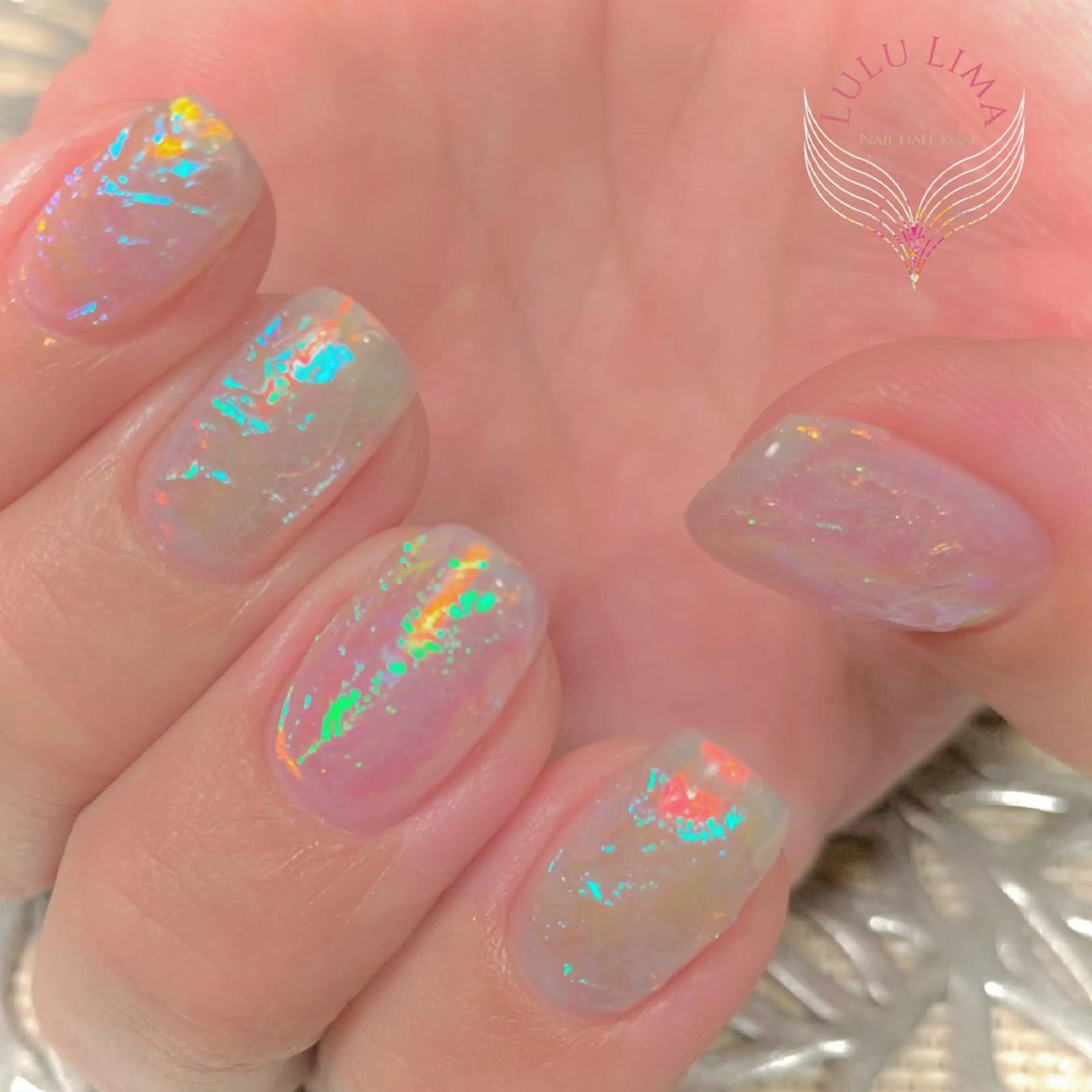 ネイル 氷ネイル・うるうるネイル キラキラネイル ハンドネイル ハンドケア LULU LIMAのネイルデザイン