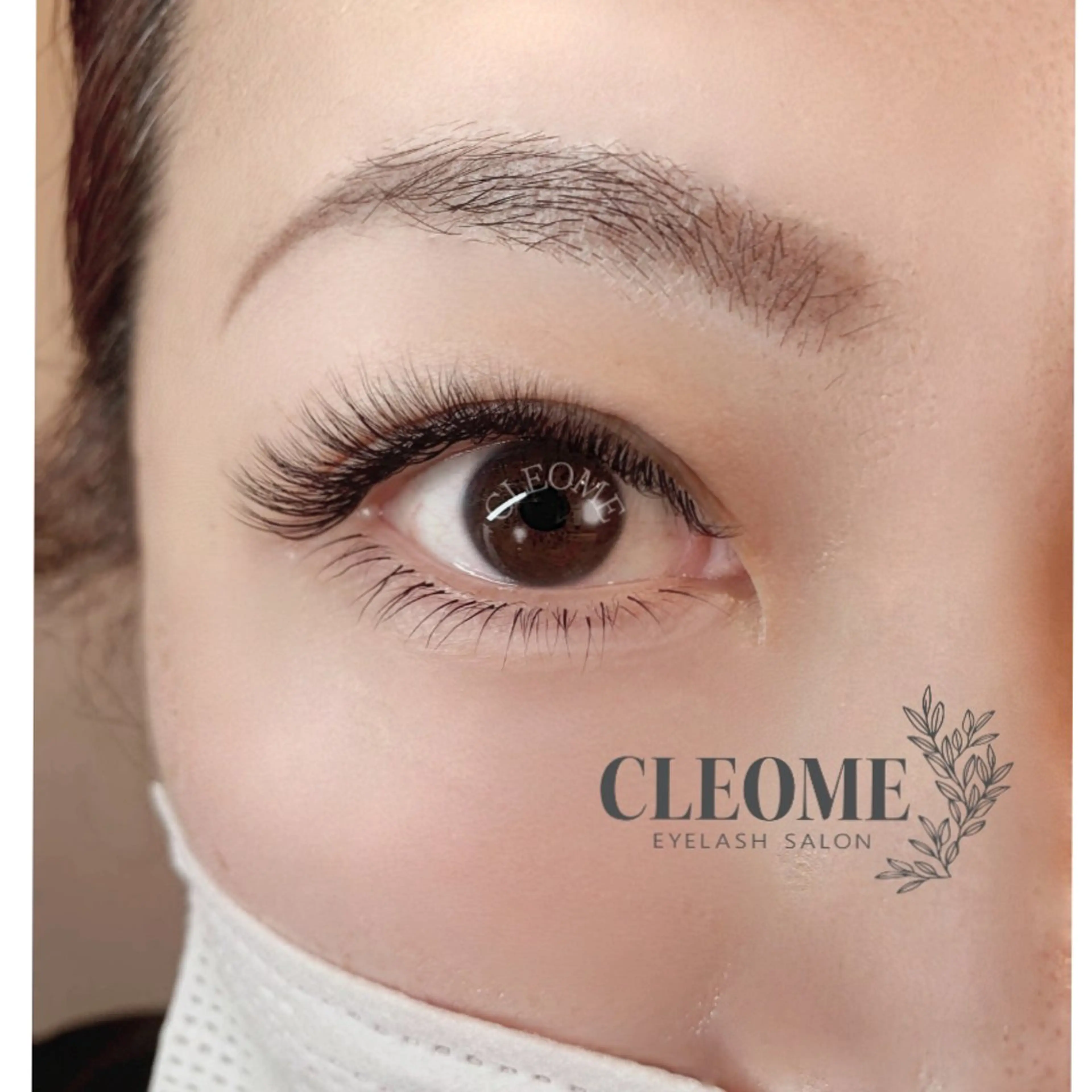 【初回30%オフ✨】高持続ボリュームラッシュ300本(100束)オフ無料◎アイシャンプー付!の写真