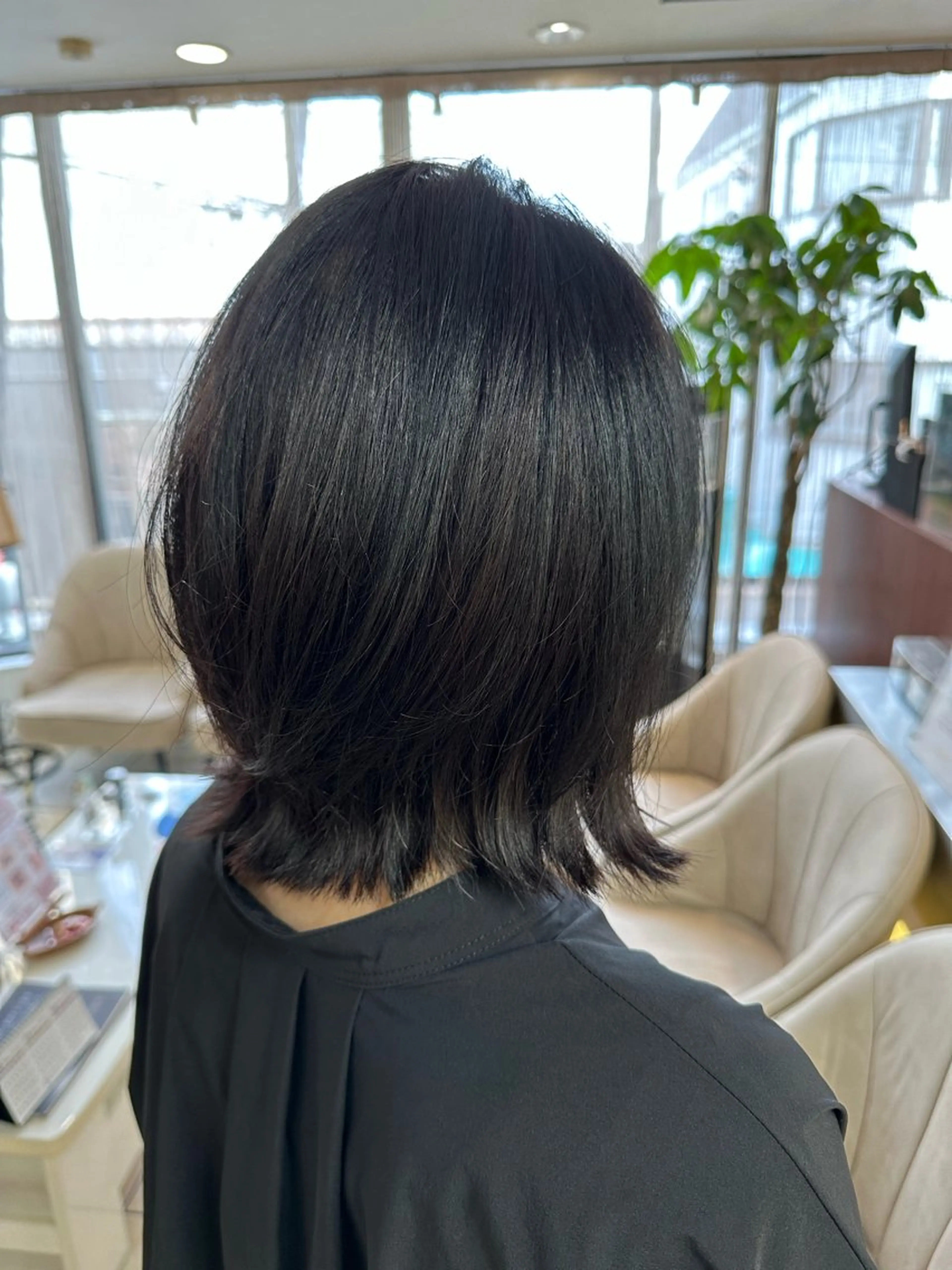 ミディアム ⭐️レイヤーカット 大人気　三澤康司⭐️のヘアスタイル