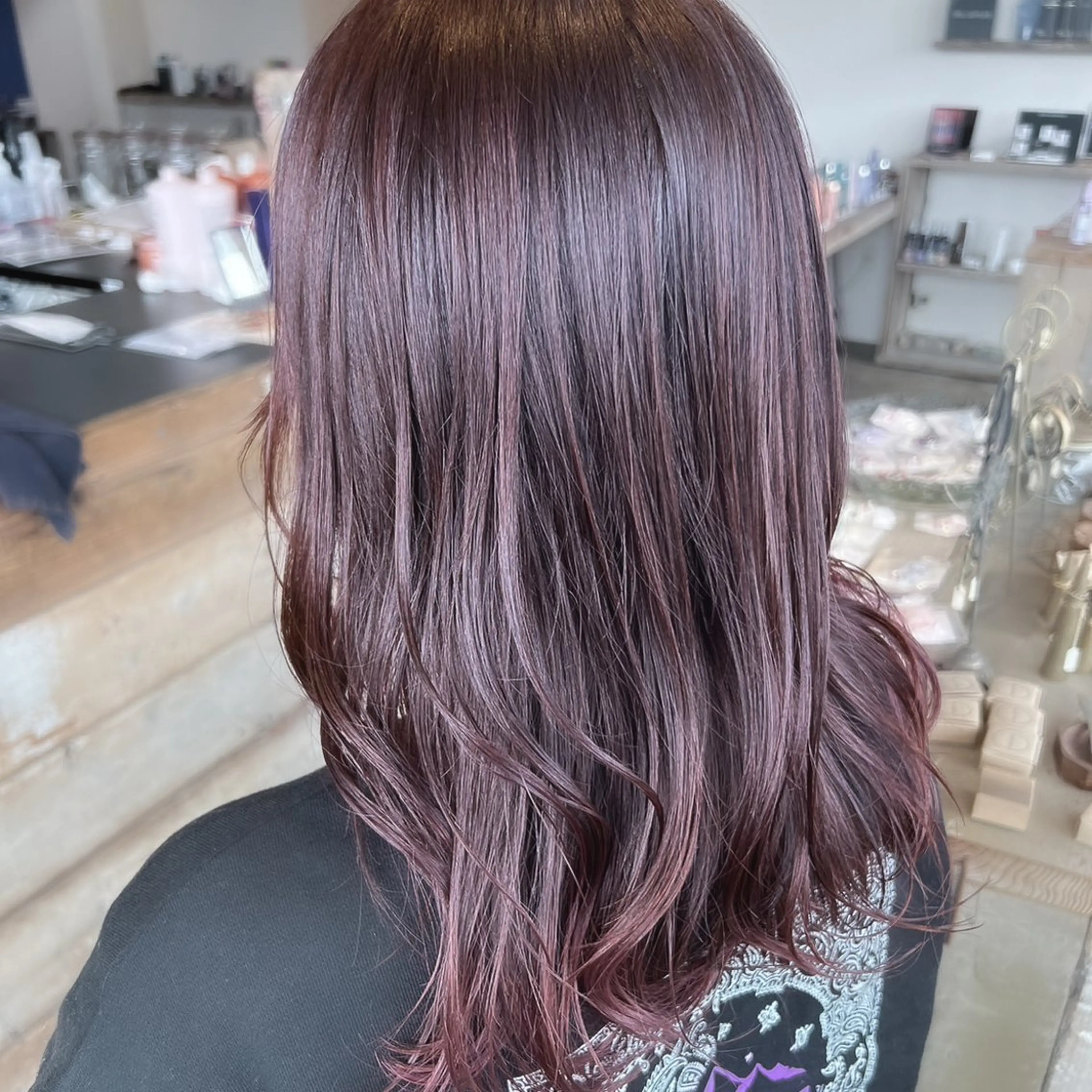 ミディアム カラー カット ヘアカラー トリートメント 岸下 理緒のヘアスタイル