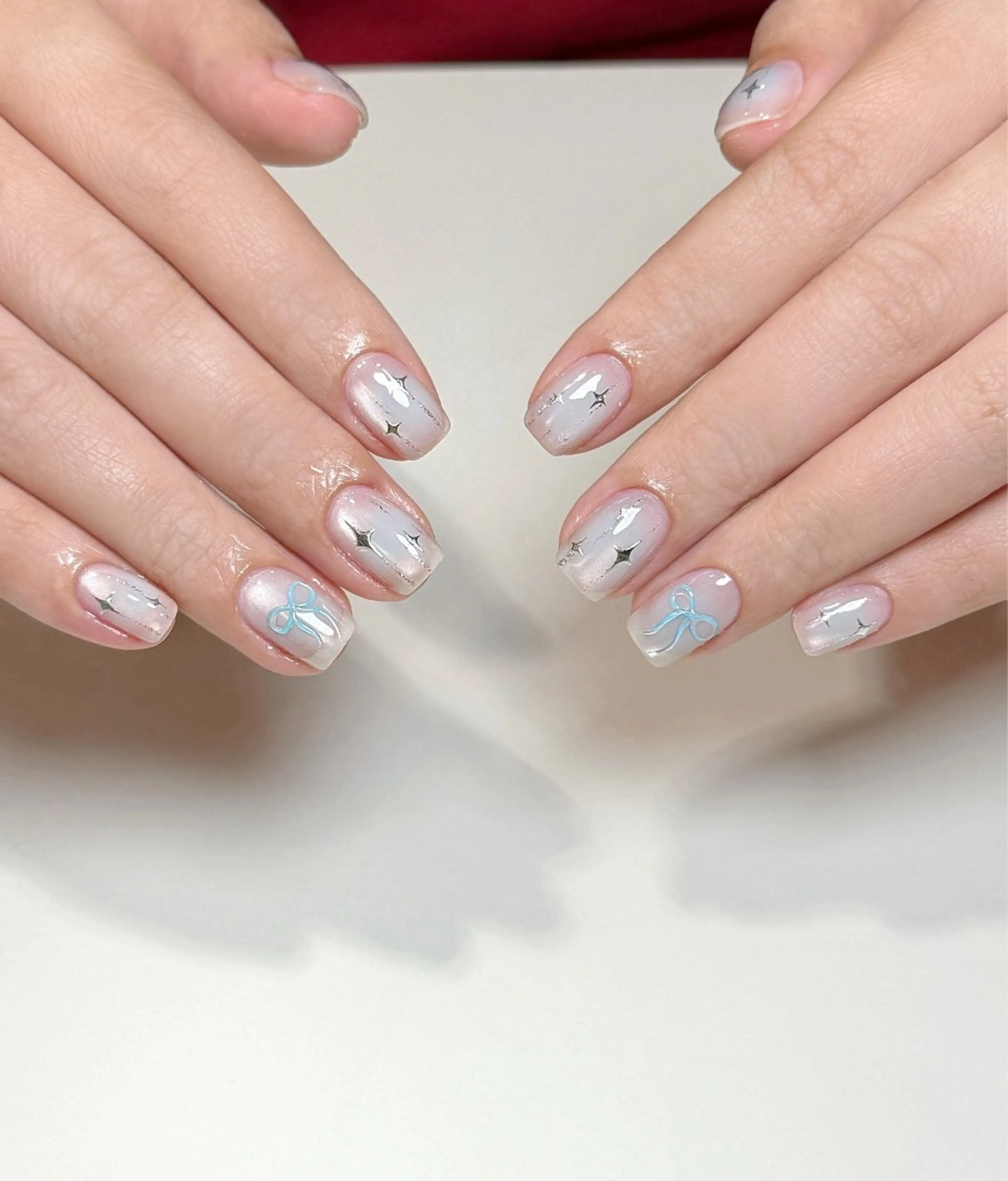 ネイル オーロラネイル 長さ出し フットネイル 韓国ネイル ラメ(グリッター) 👍thumbs up nail👍のネイルデザイン