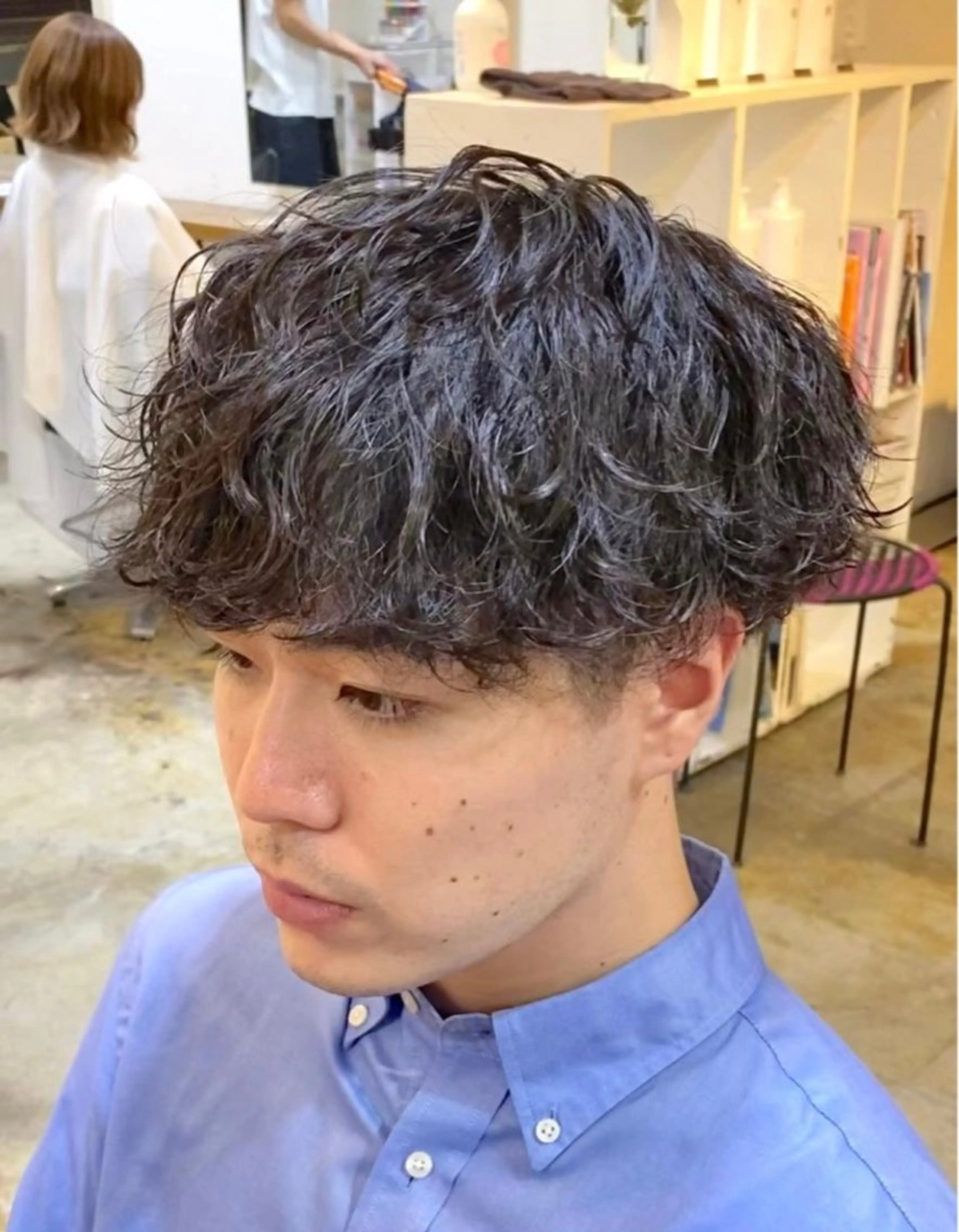 ショート パーマ メンズ 波巻きパーマ JINKIメンズ特化 メンズカットパーマのヘアスタイル